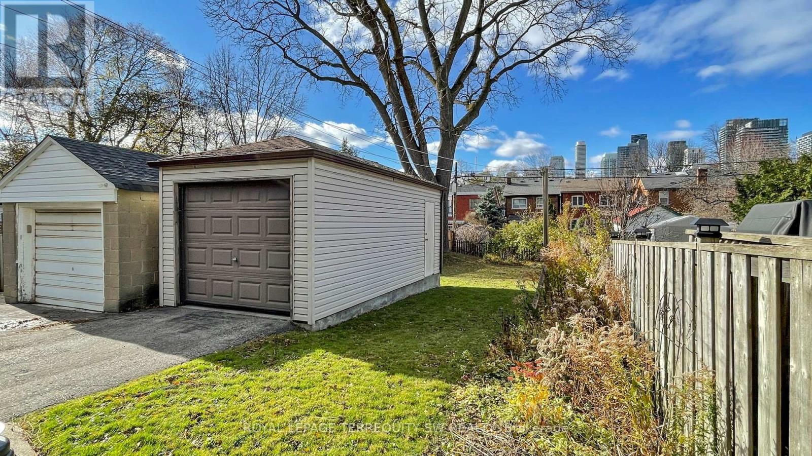 56 Petman Avenue, Toronto, Ontario  M4S 2S8 - Photo 43 - C12559328