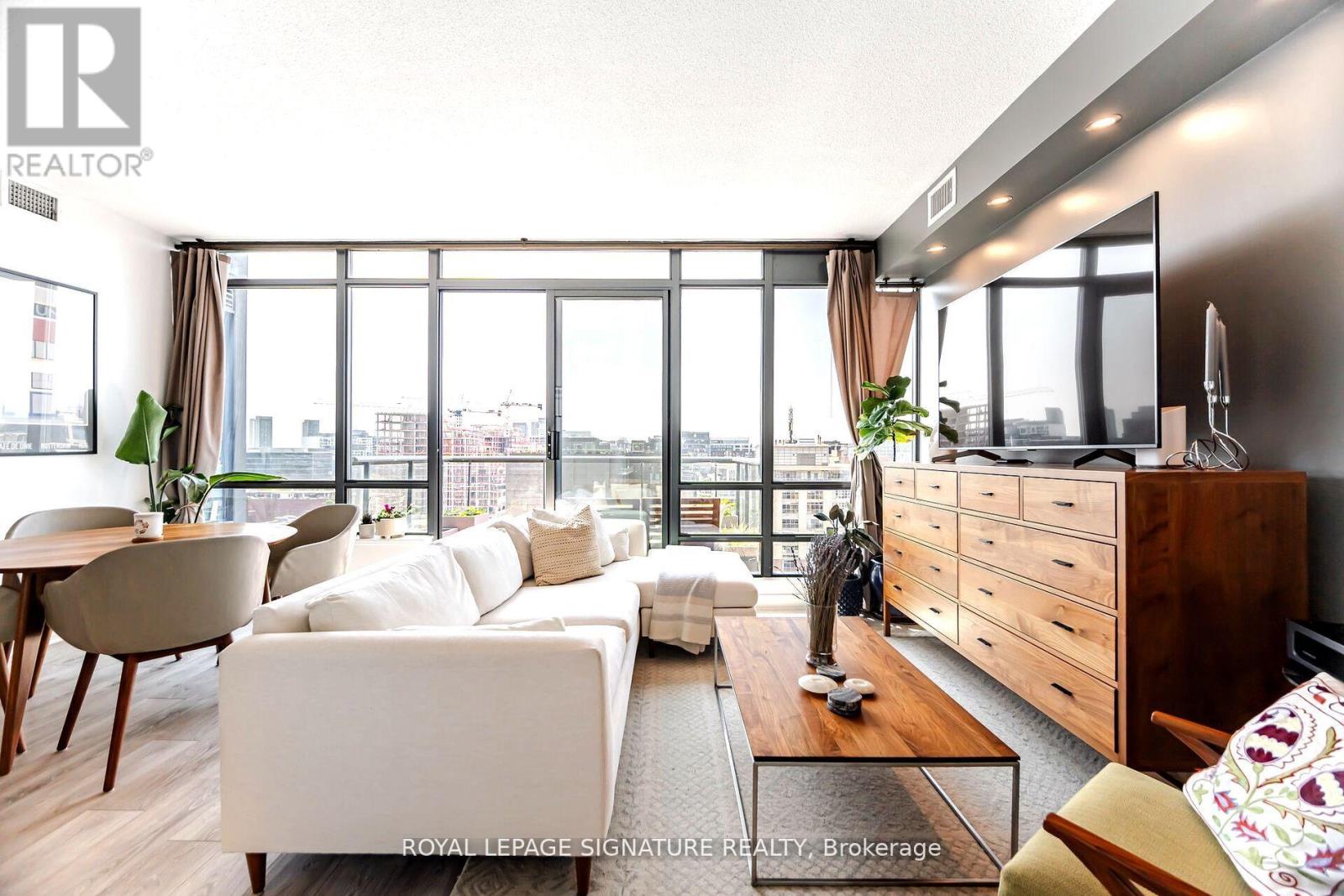 1405 - 438 KING STREET W, Toronto, Ontario