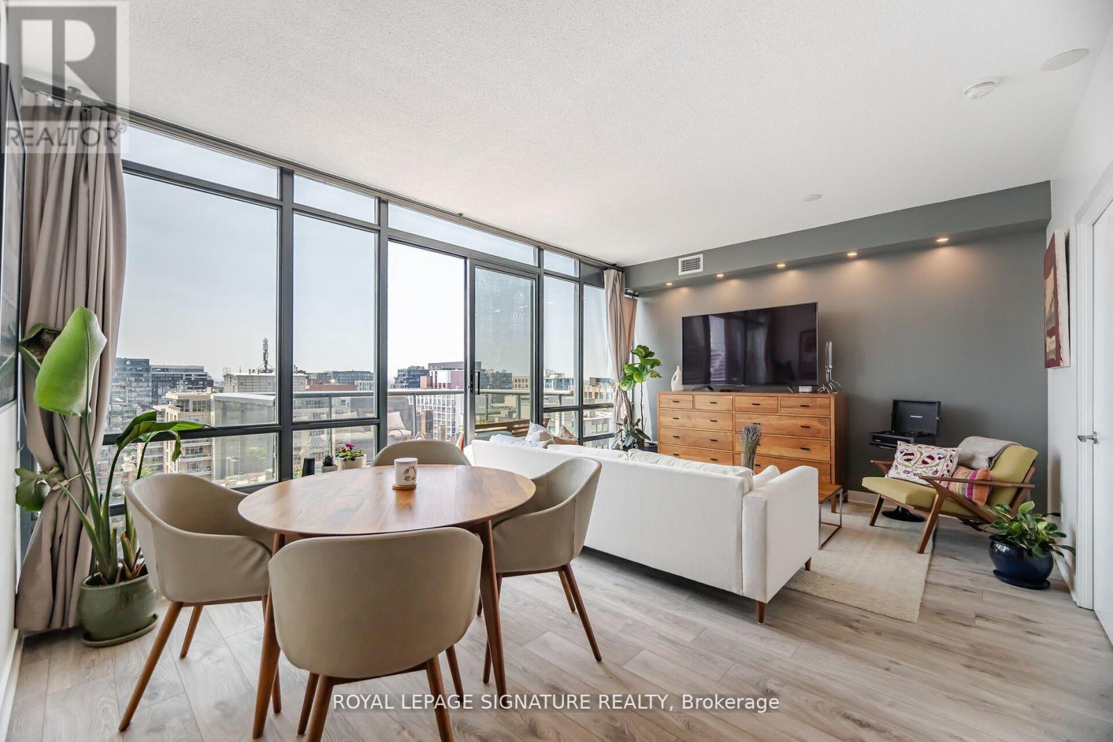 1405 - 438 King Street W, Toronto, Ontario  M5V 3T9 - Photo 5 - C12559430