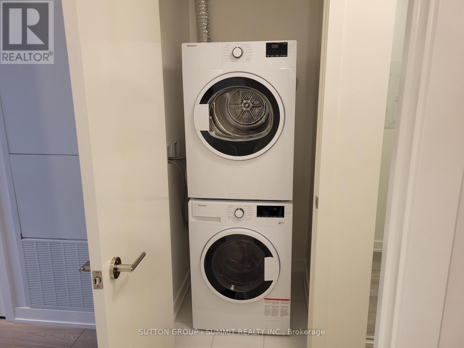 1704 - 120 Broadway Avenue, Toronto, Ontario  M4P 1V6 - Photo 12 - C12559488