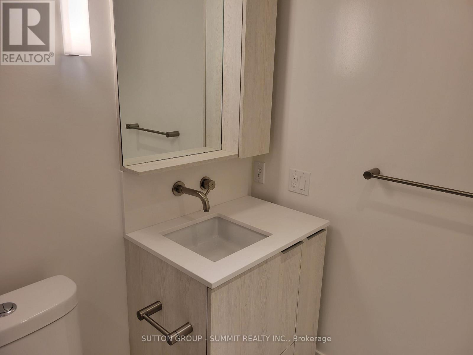 1704 - 120 Broadway Avenue, Toronto, Ontario  M4P 1V6 - Photo 13 - C12559488