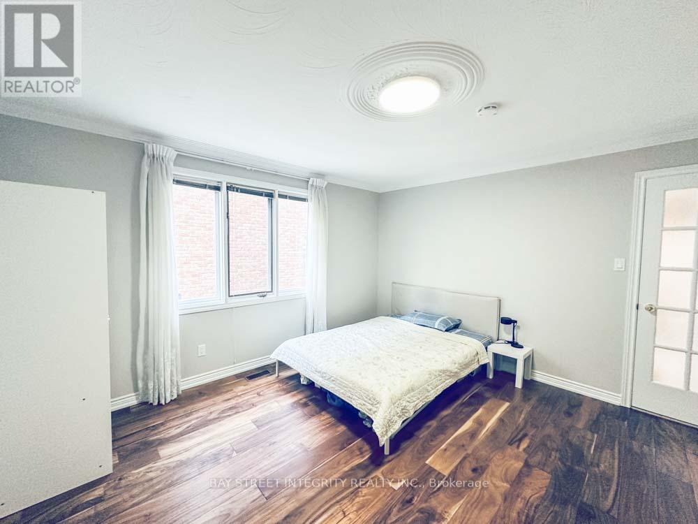 188 Olive Avenue, Toronto, Ontario  M2N 4P4 - Photo 2 - C12559518