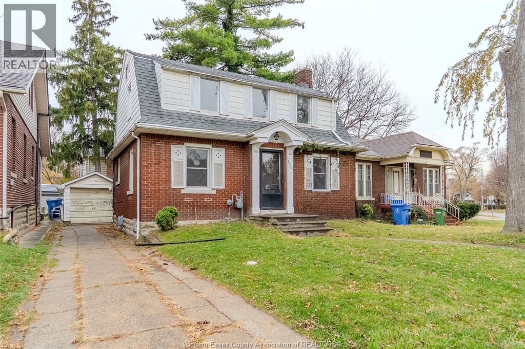 MLS# 25029177: 2973 Peter STREET, Windsor, Canada