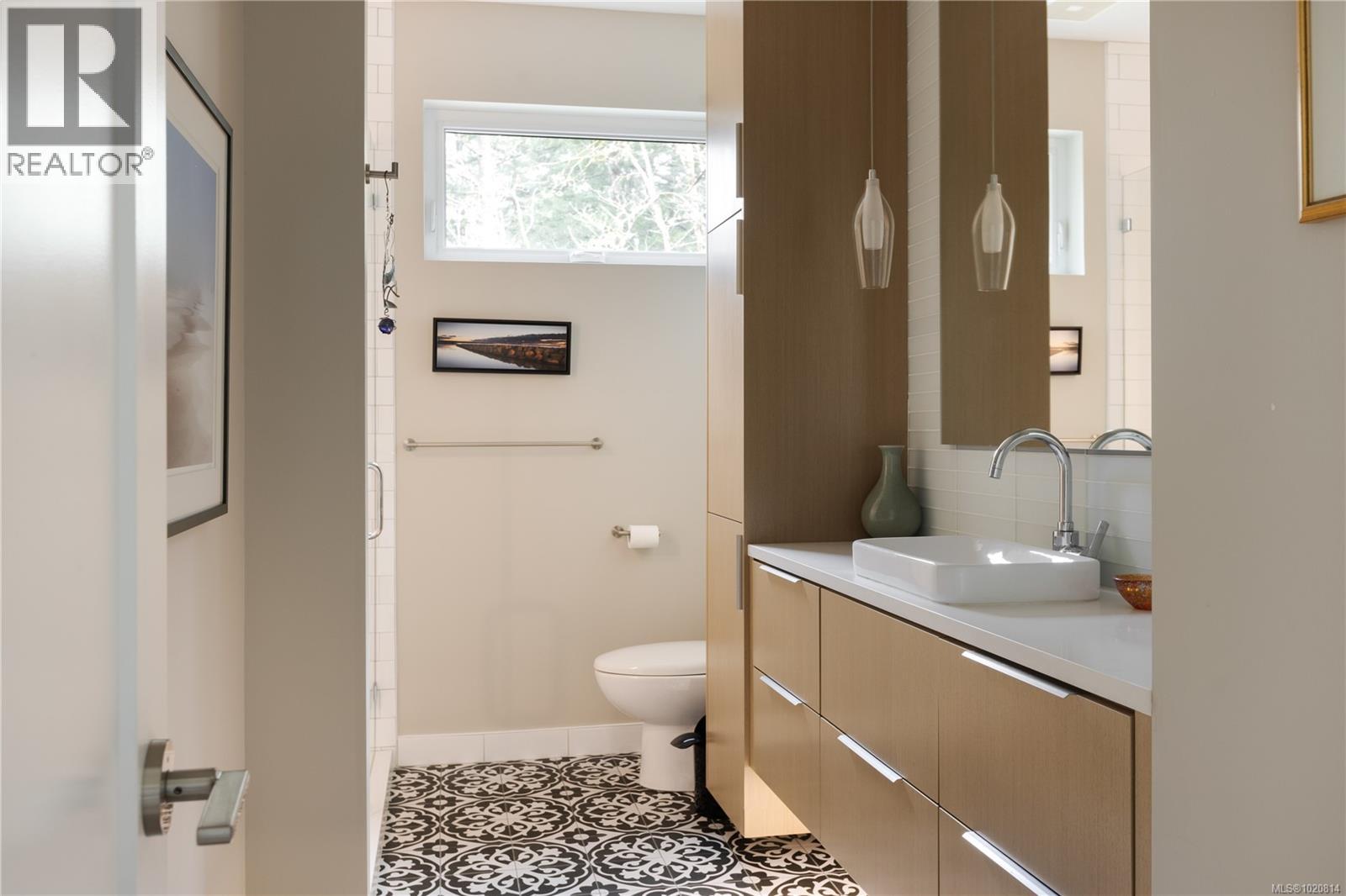 5100 Jagtar's Way, Saanich, British Columbia  V9E 2H7 - Photo 19 - 1020814