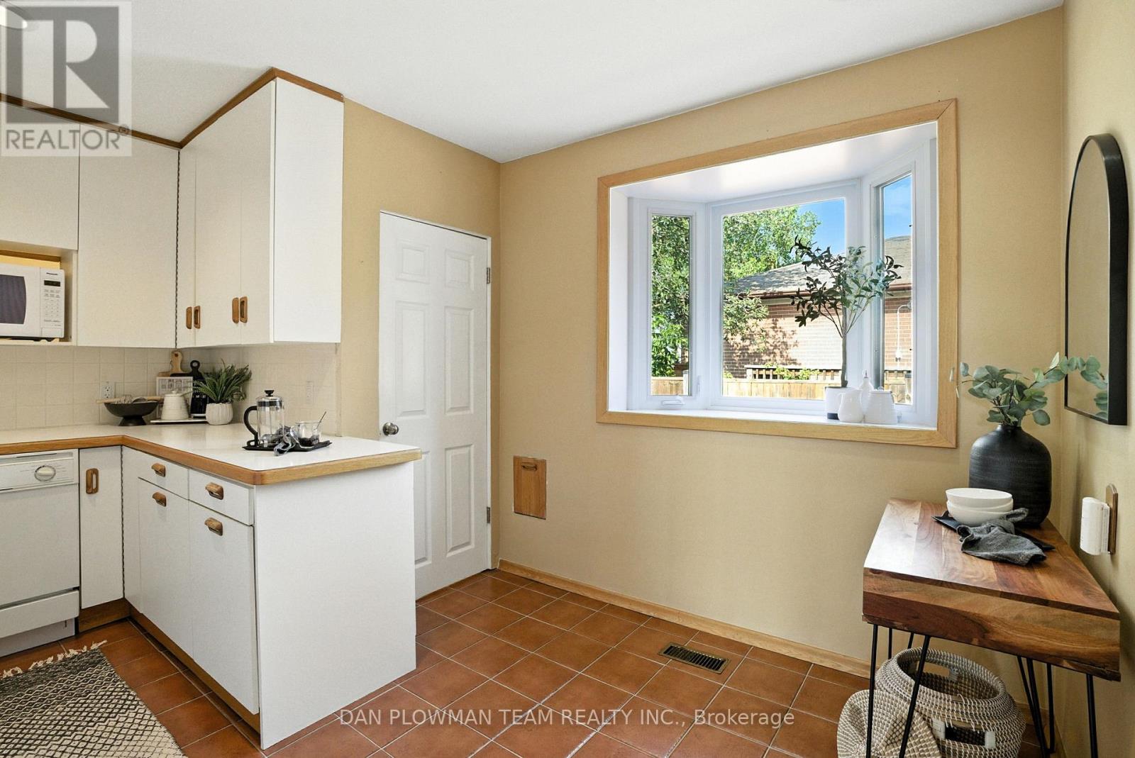 1001 Wardman Crescent, Whitby, Ontario  L1N 3H1 - Photo 14 - E12559366