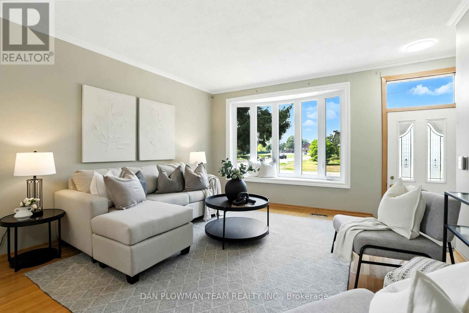 1001 Wardman Crescent, Whitby, Ontario  L1N 3H1 - Photo 4 - E12559366