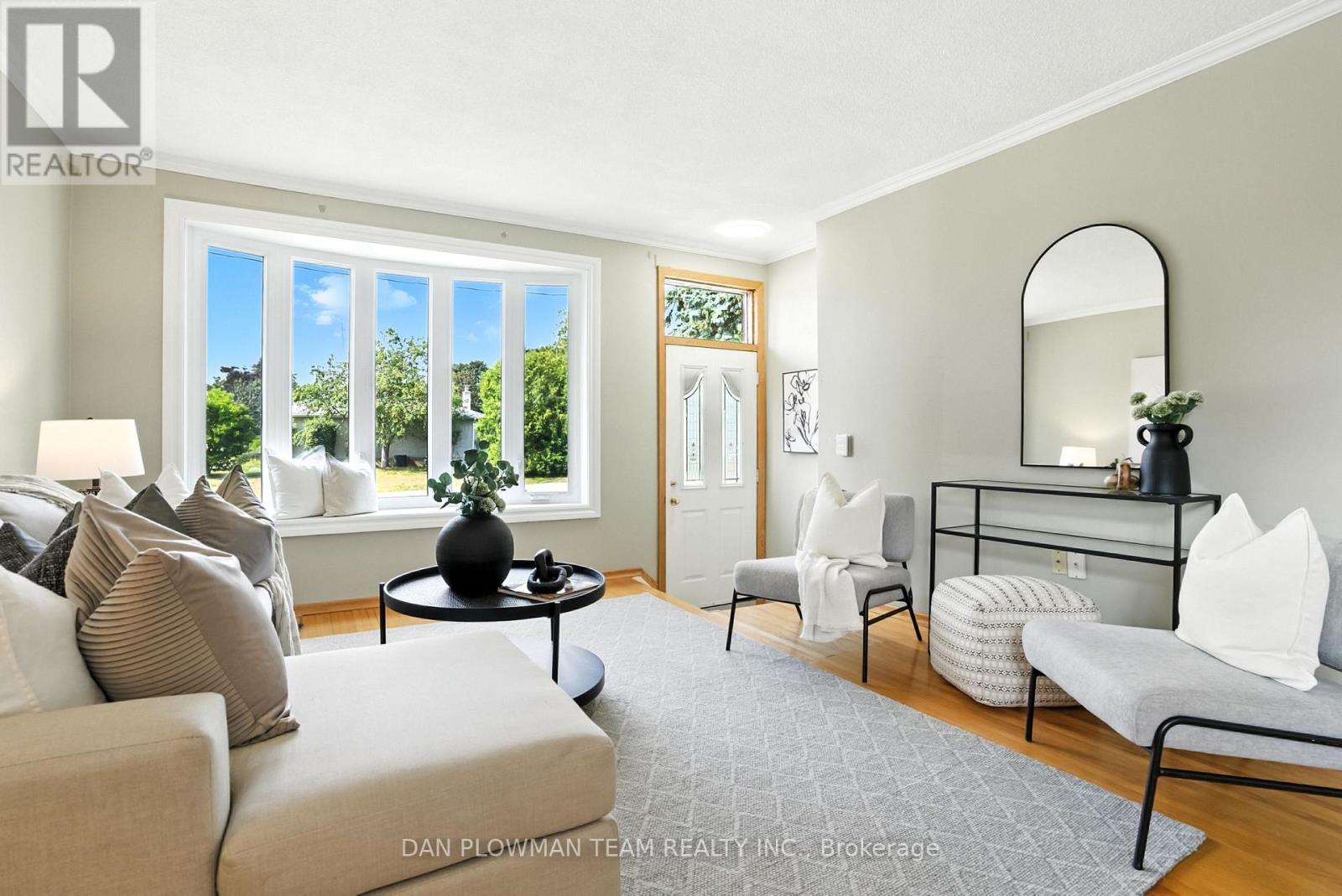 1001 Wardman Crescent, Whitby, Ontario  L1N 3H1 - Photo 5 - E12559366