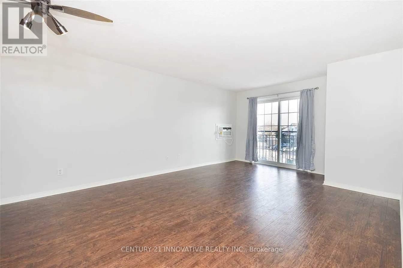 304 - 91 Aspen Springs Drive, Clarington, Ontario  L1C 5J9 - Photo 3 - E12559416