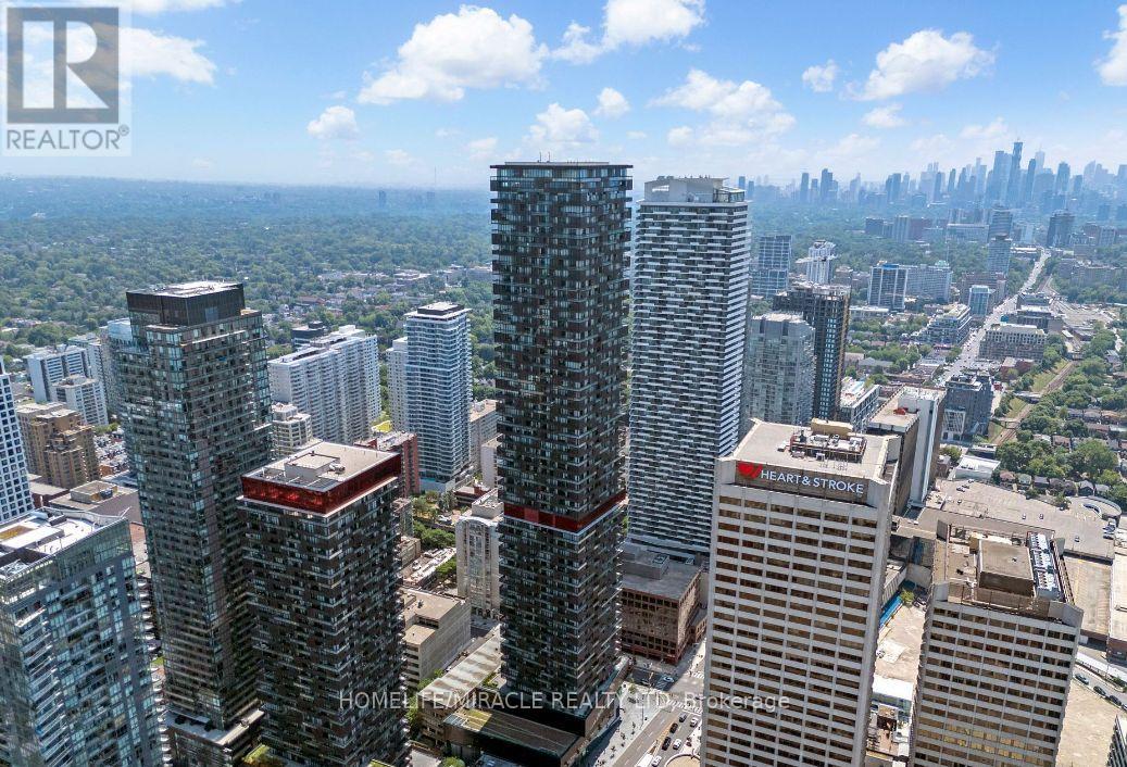 1906 - 8 Eglington Avenue E, Toronto, Ontario  M4P 0C1 - Photo 2 - C12559402