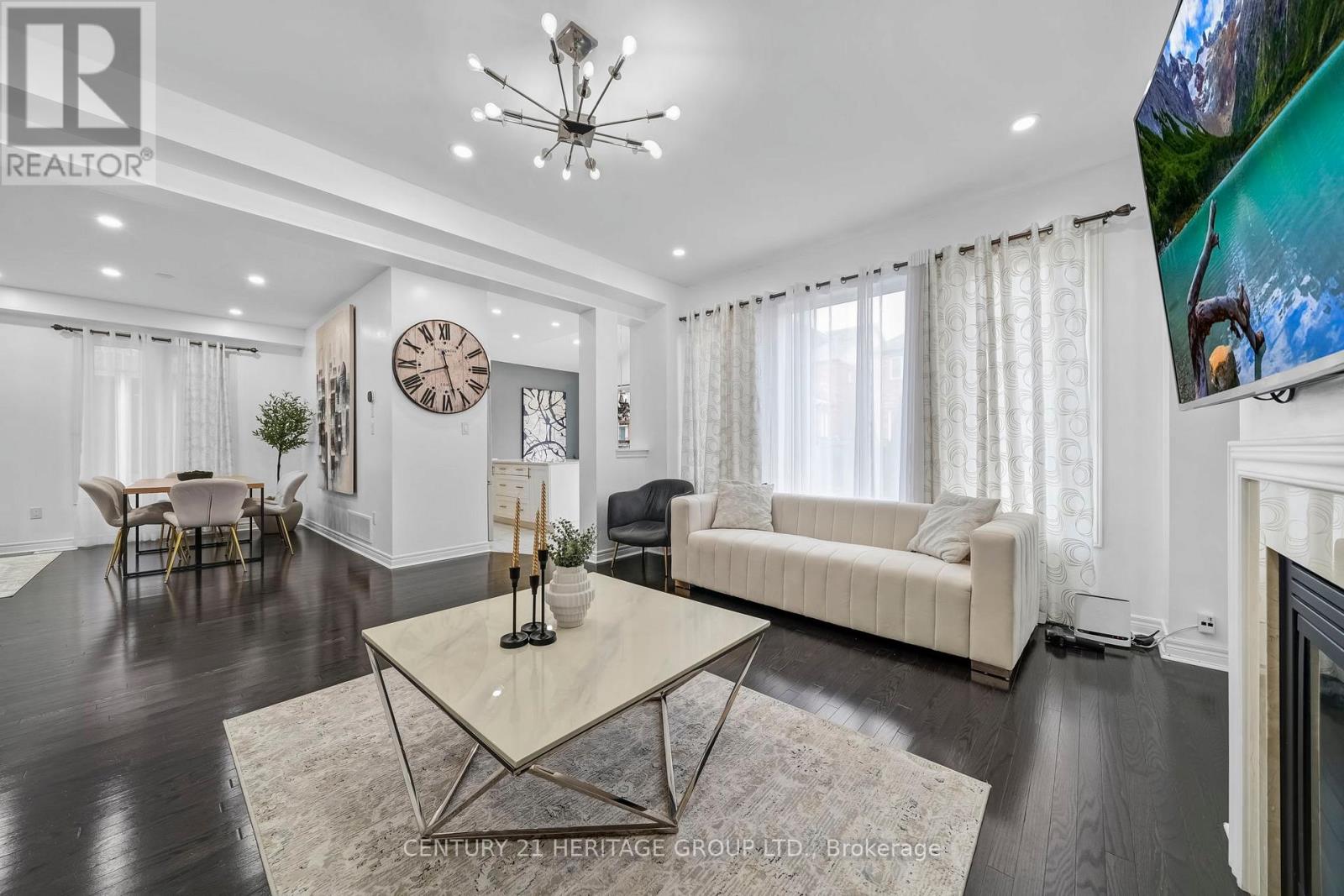 32 Amberwing Landing, Bradford West Gwillimbury (Bradford), Ontario  L3Z 0H9 - Photo 10 - N12559330