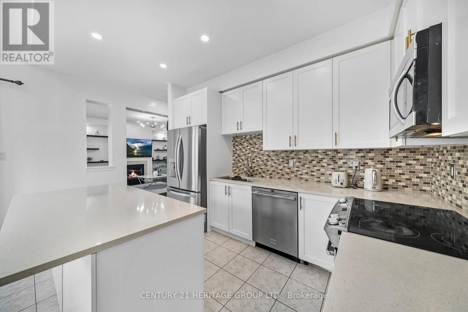 32 Amberwing Landing, Bradford West Gwillimbury (Bradford), Ontario  L3Z 0H9 - Photo 14 - N12559330