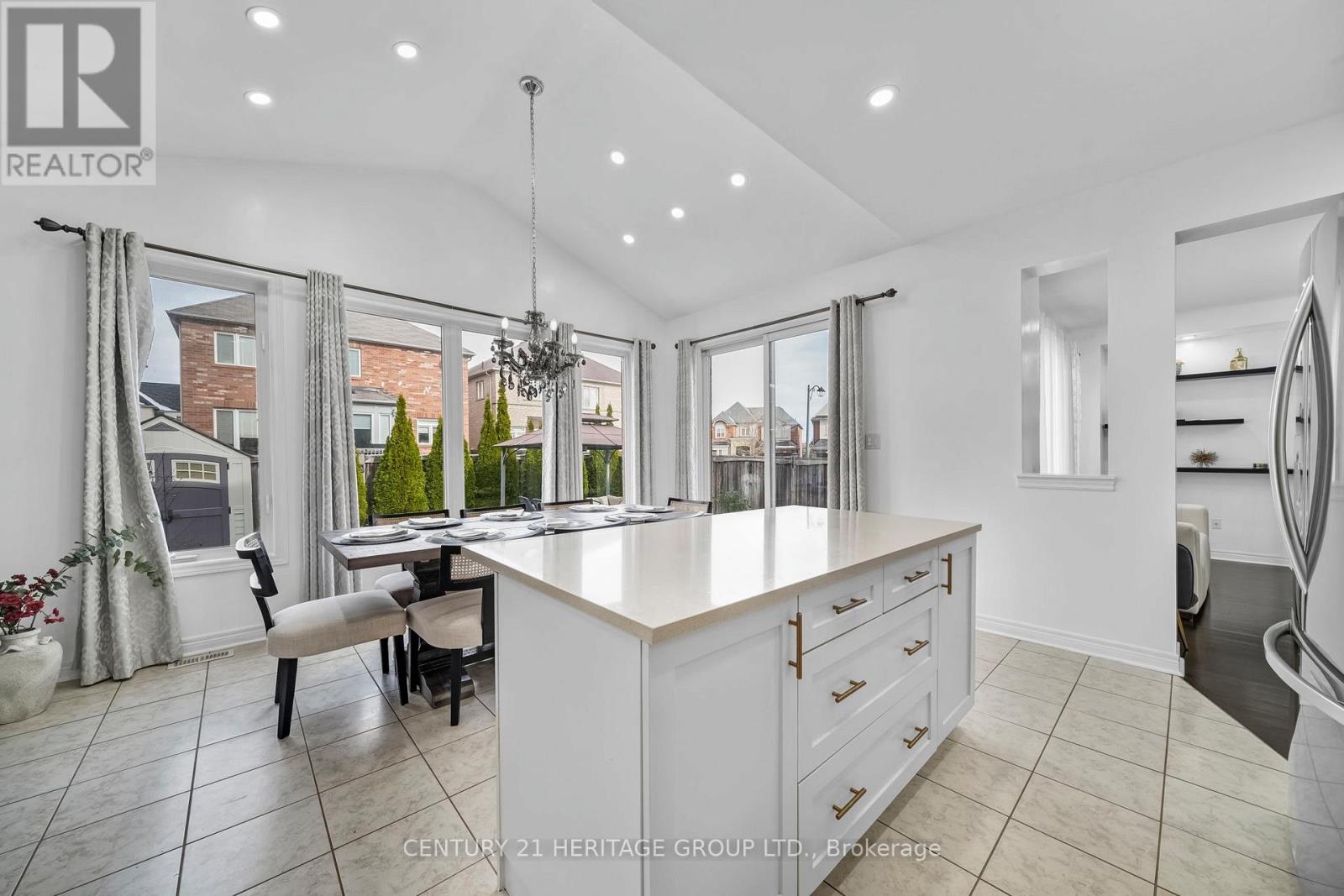 32 Amberwing Landing, Bradford West Gwillimbury (Bradford), Ontario  L3Z 0H9 - Photo 17 - N12559330