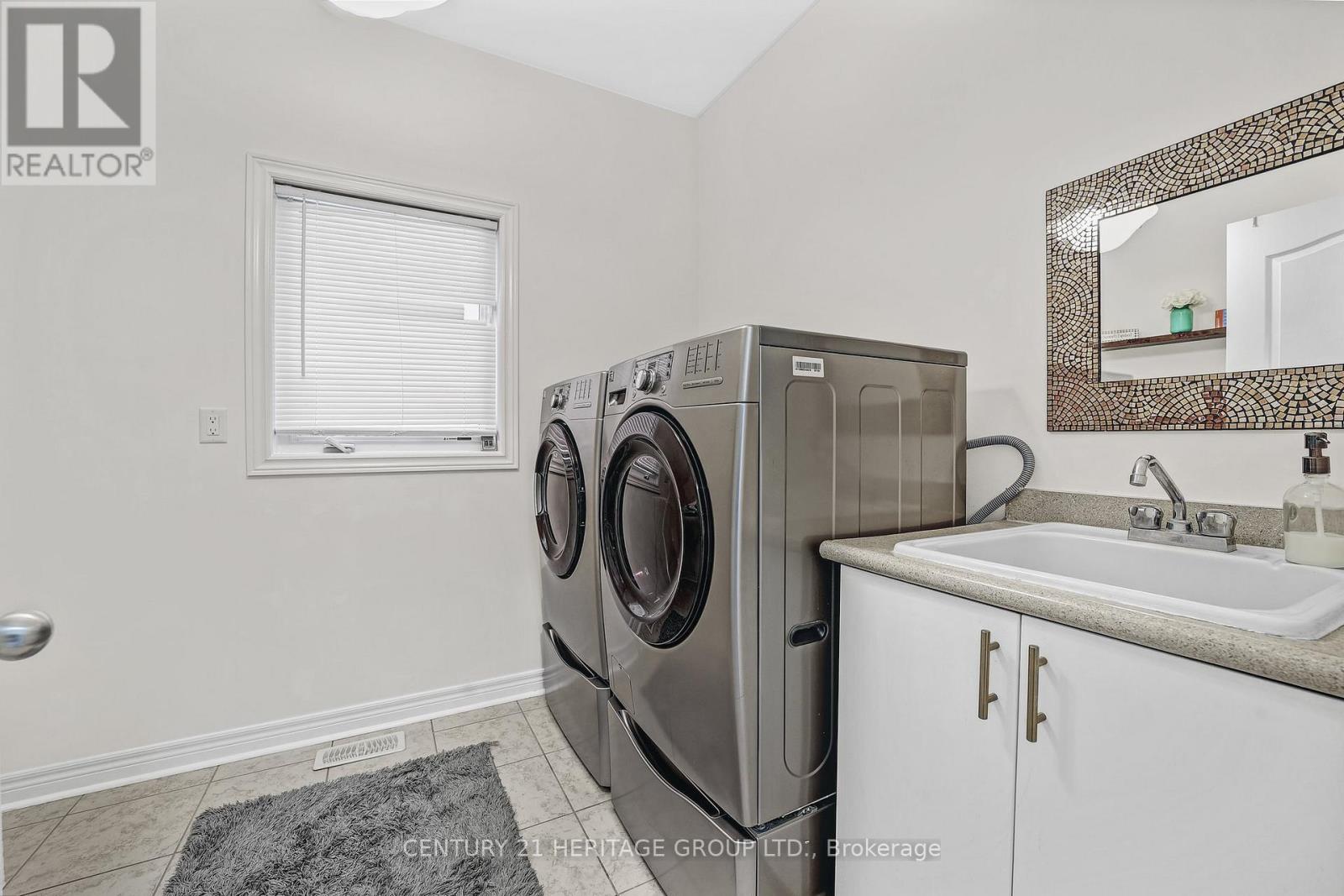 32 Amberwing Landing, Bradford West Gwillimbury (Bradford), Ontario  L3Z 0H9 - Photo 19 - N12559330