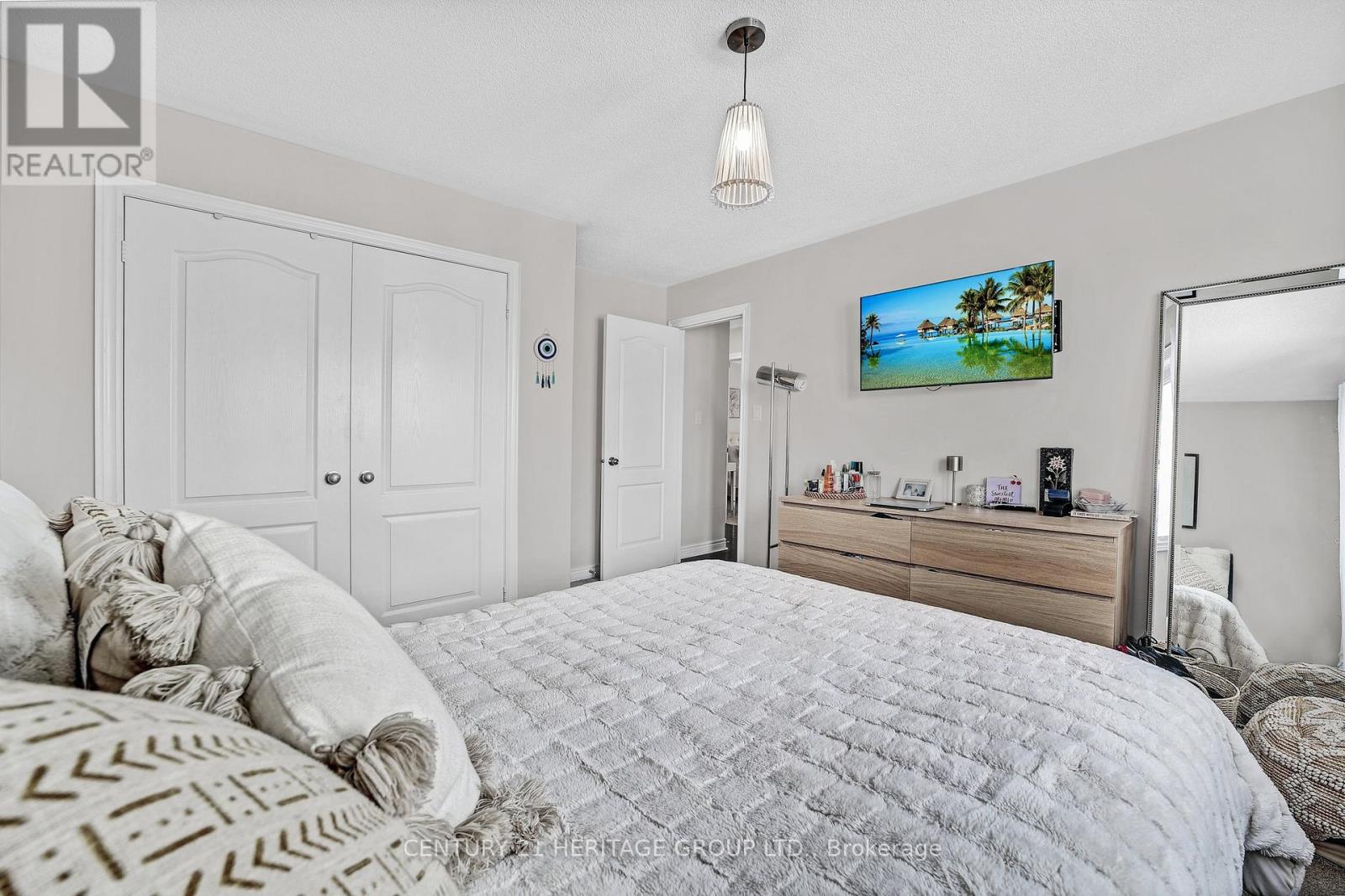 32 Amberwing Landing, Bradford West Gwillimbury (Bradford), Ontario  L3Z 0H9 - Photo 32 - N12559330