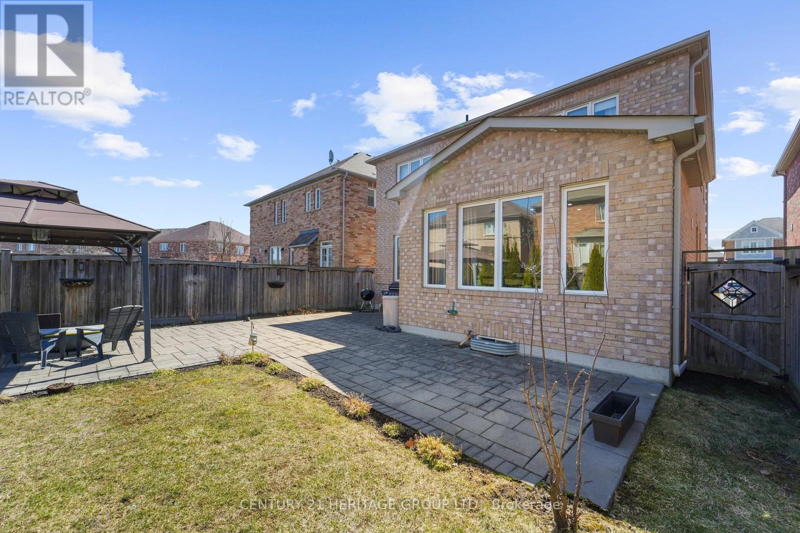 32 Amberwing Landing, Bradford West Gwillimbury (Bradford), Ontario  L3Z 0H9 - Photo 35 - N12559330