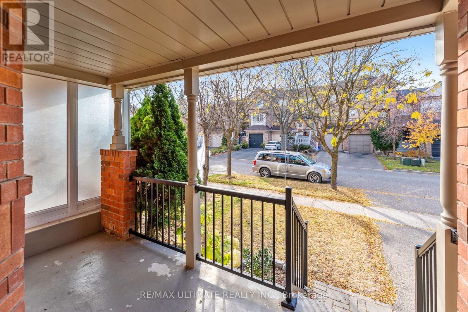 36 Bowler Street, Aurora, Ontario  L4G 7H7 - Photo 2 - N12559406