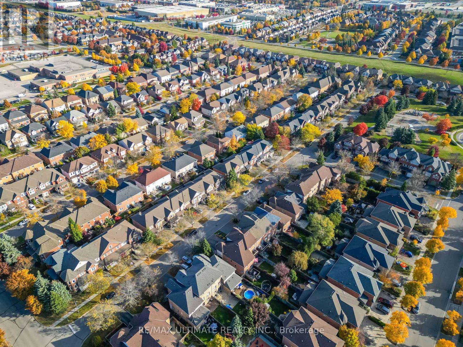 36 Bowler Street, Aurora, Ontario  L4G 7H7 - Photo 27 - N12559406