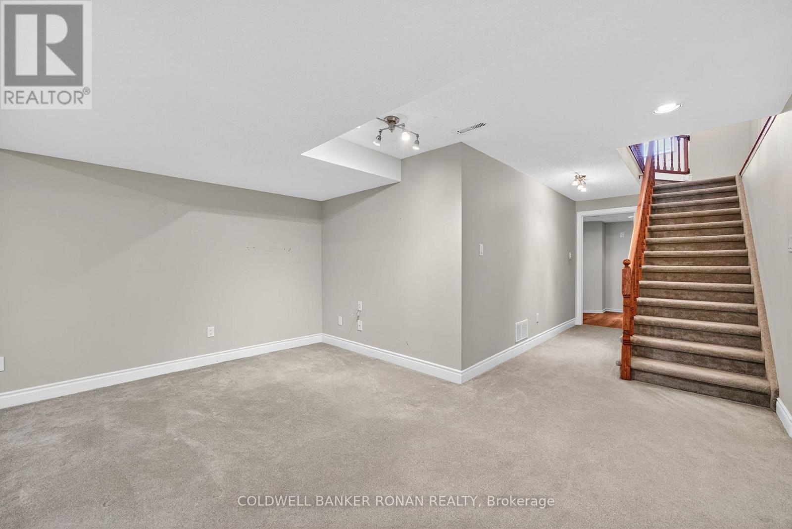 21 - 8 Montebello Terrace, New Tecumseth, Ontario  L9R 2H3 - Photo 34 - N12559478