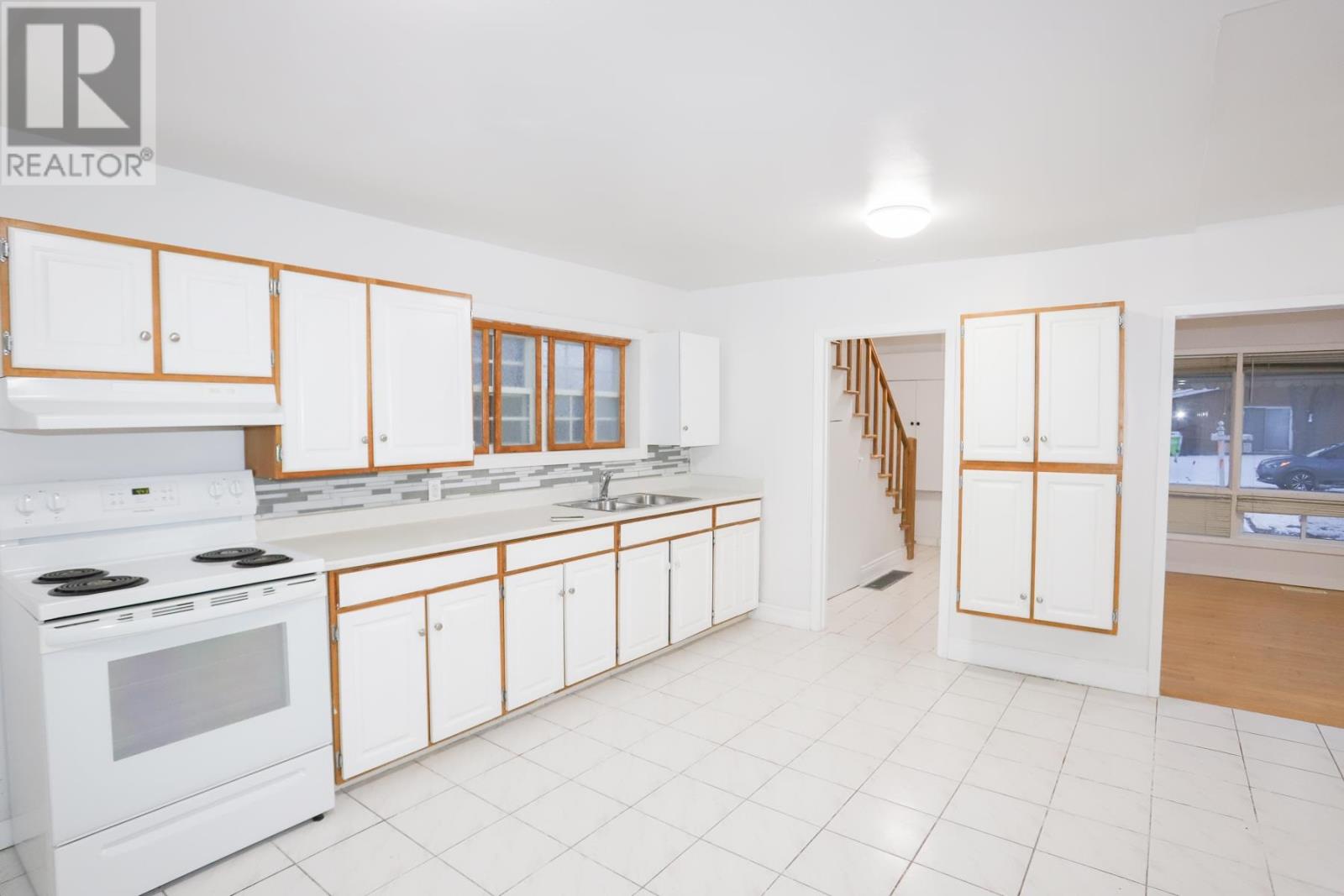 278 Selby Rd, Sault Ste. Marie, Ontario  P6C 2P7 - Photo 4 - SM253210