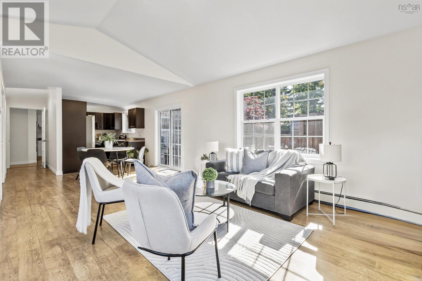 Property at 100 Elva Court image 5