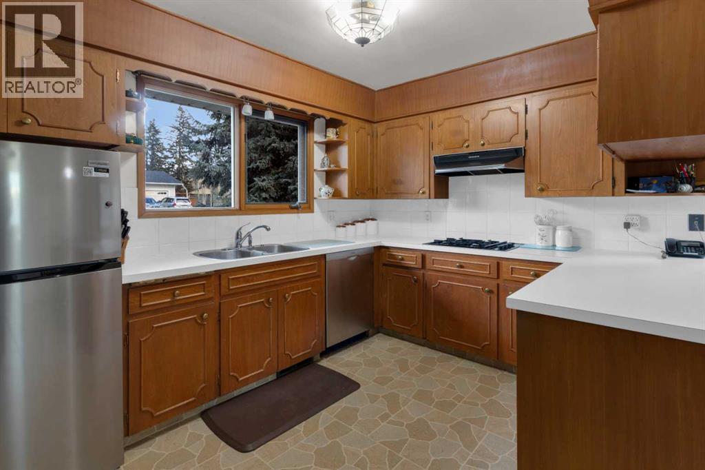 1801 Cayuga Drive Nw, Calgary, Alberta  T2L 0N5 - Photo 9 - A2270316