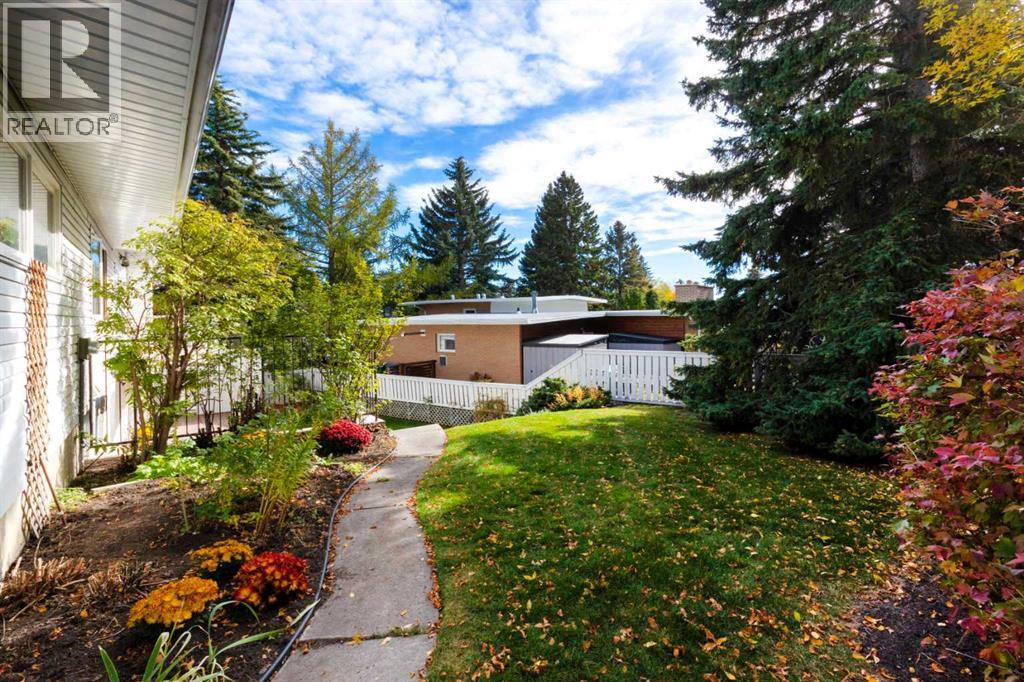 1801 Cayuga Drive Nw, Calgary, Alberta  T2L 0N5 - Photo 35 - A2270316