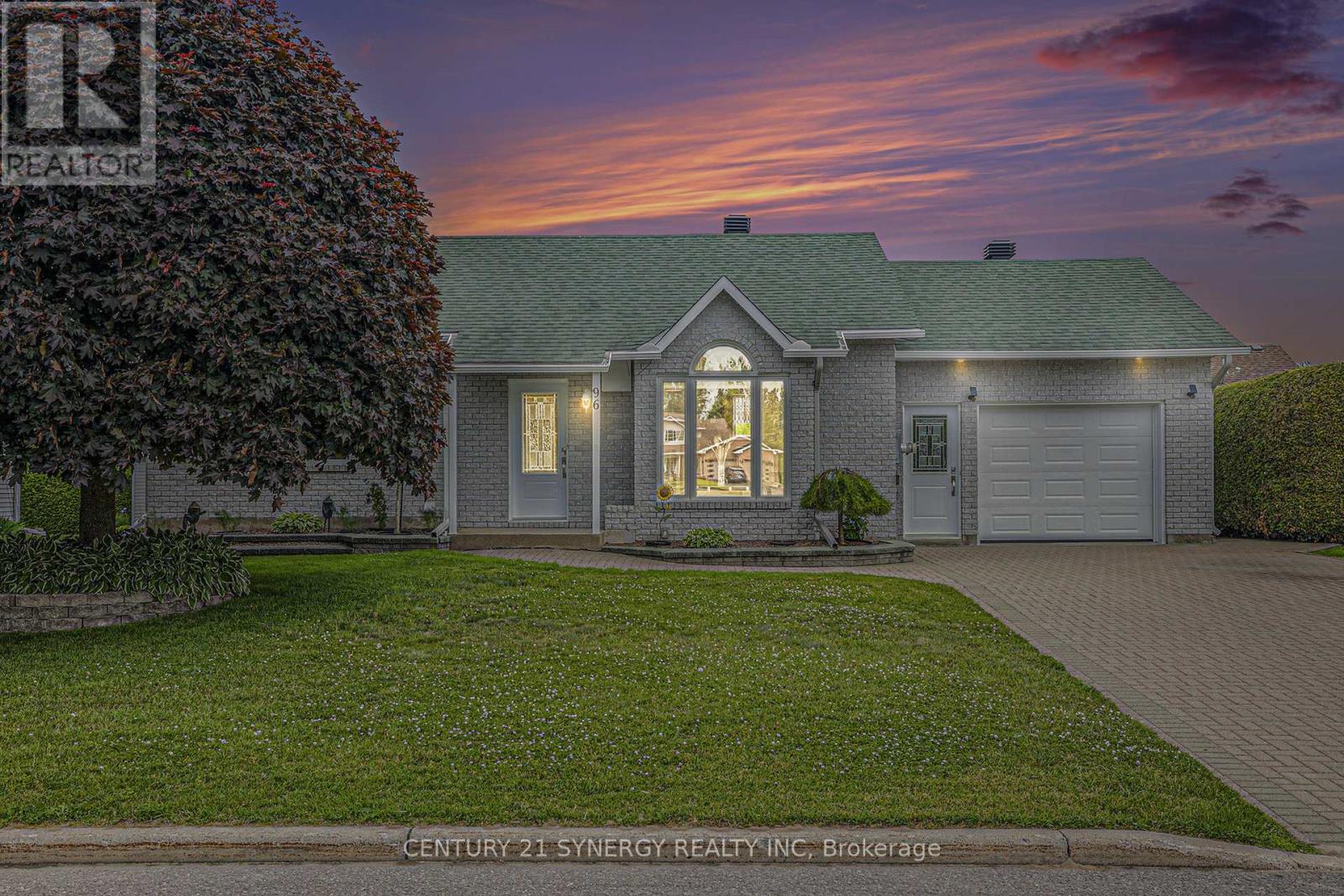 96 Alexandre Street, Alfred And Plantagenet, Ontario  K0B 1A0 - Photo 2 - X12559528