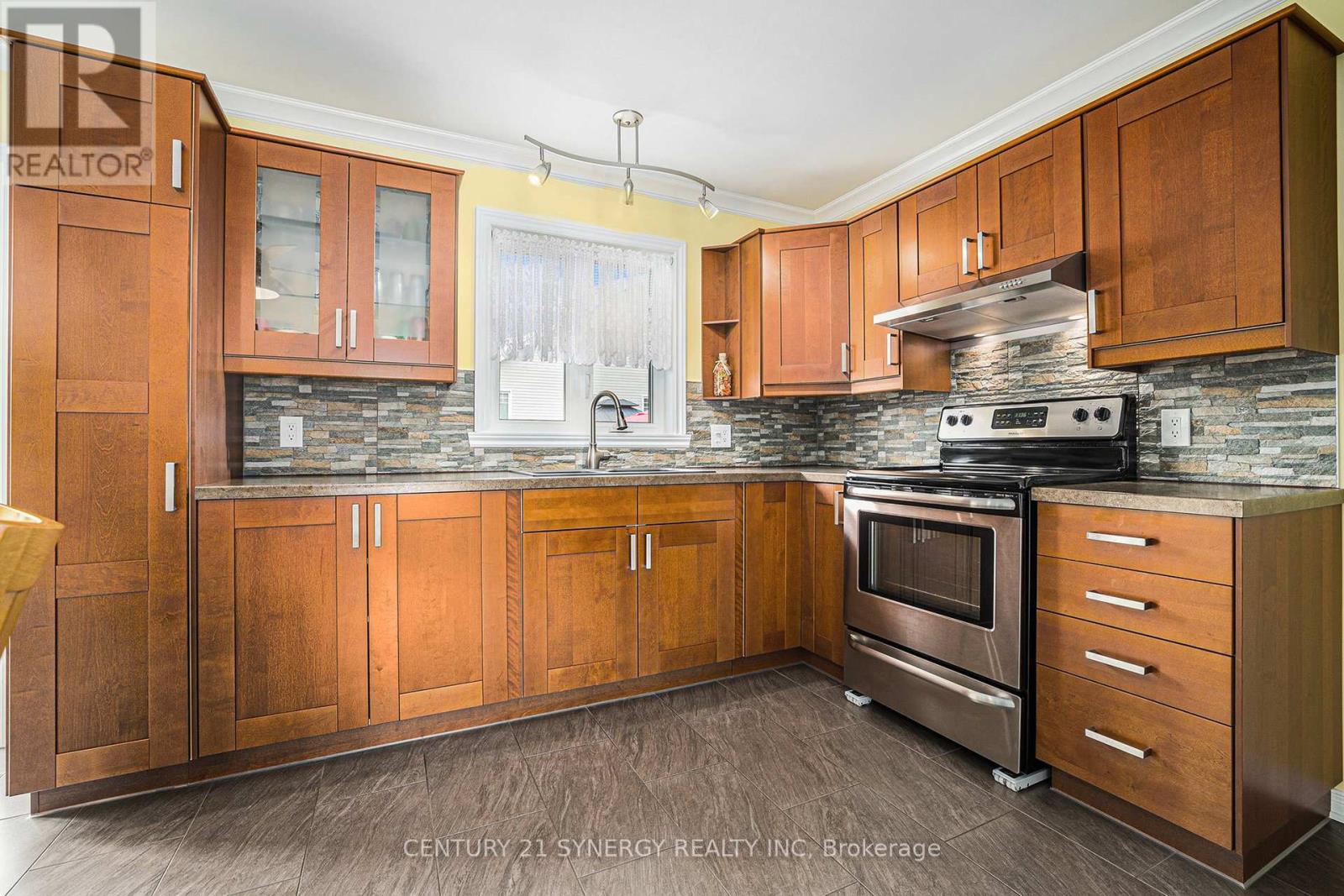 96 Alexandre Street, Alfred And Plantagenet, Ontario  K0B 1A0 - Photo 9 - X12559528