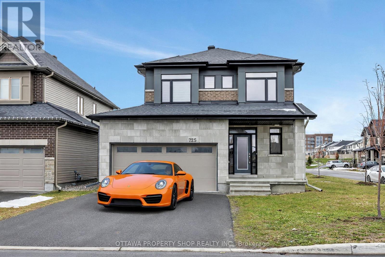725 Odyssey Way, Ottawa, Ontario  K1T 4R5 - Photo 1 - X12559552