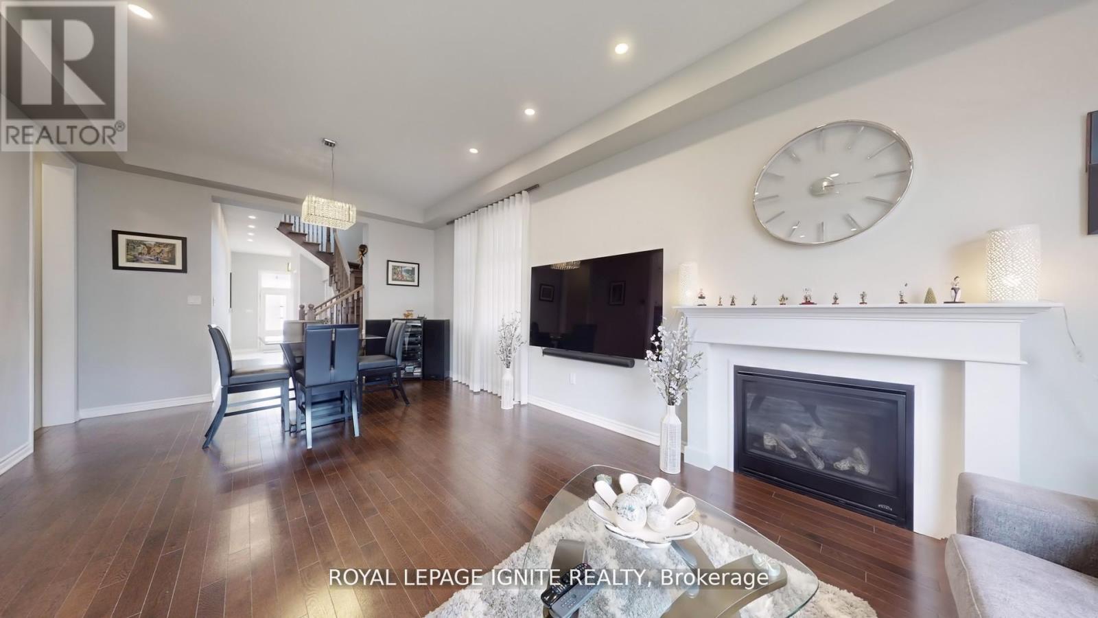 546 Kennedy Circle W, Milton, Ontario  L9E 1P9 - Photo 5 - W12559336