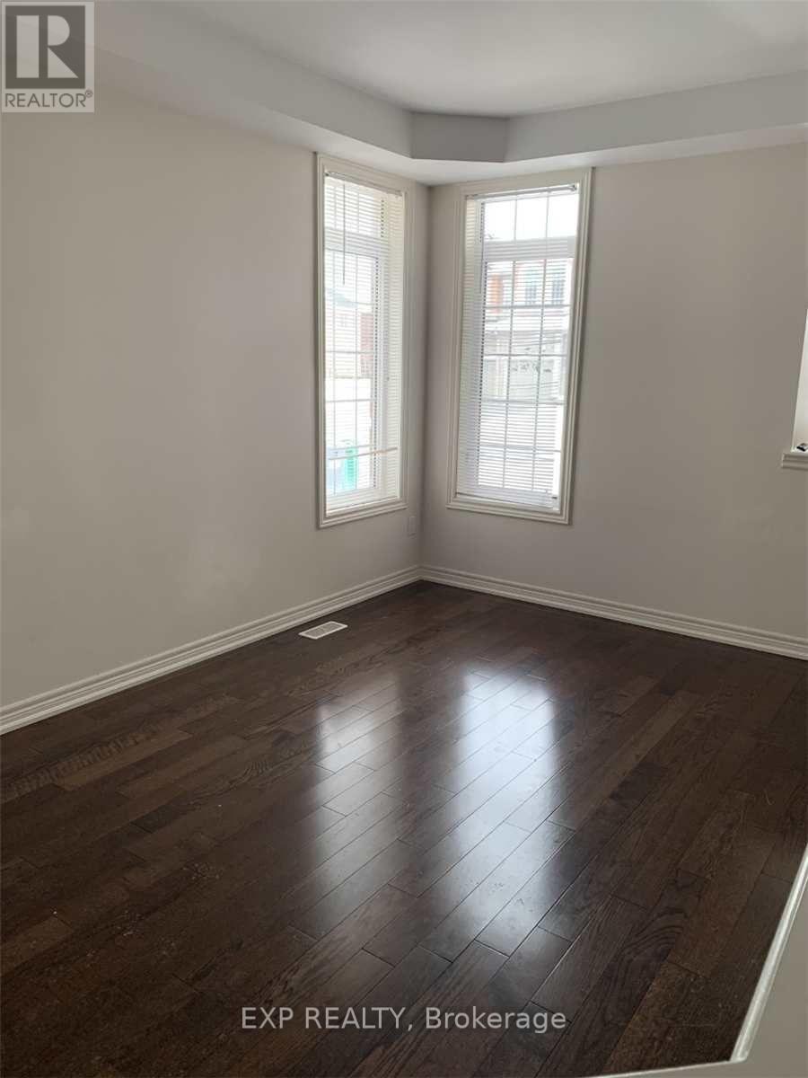 Upper - 10 Dufay Road, Brampton, Ontario  L7A 0B5 - Photo 3 - W12559372