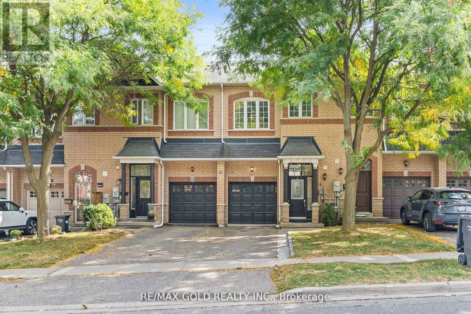 6 - 61 NELSON STREET W, Brampton, Ontario