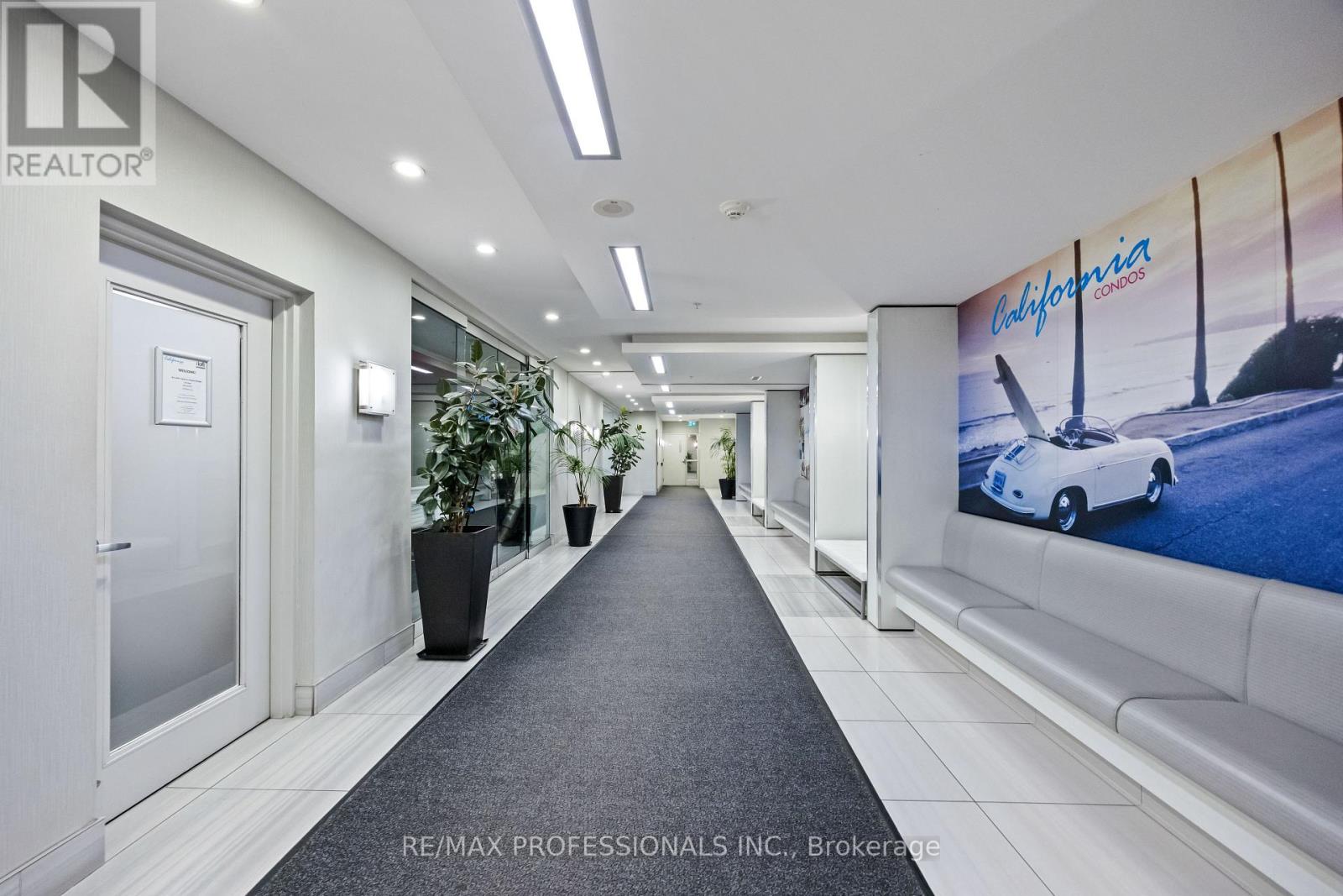 1431 - 165 Legion Road N, Toronto, Ontario  M8Y 0B3 - Photo 22 - W12559384