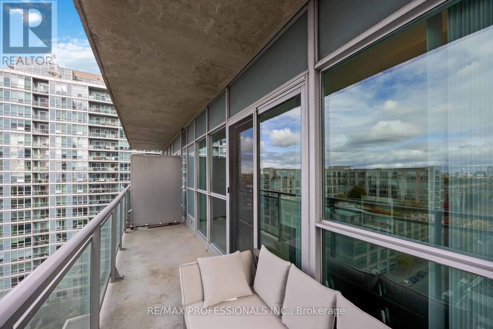 1431 - 165 Legion Road N, Toronto, Ontario  M8Y 0B3 - Photo 25 - W12559384