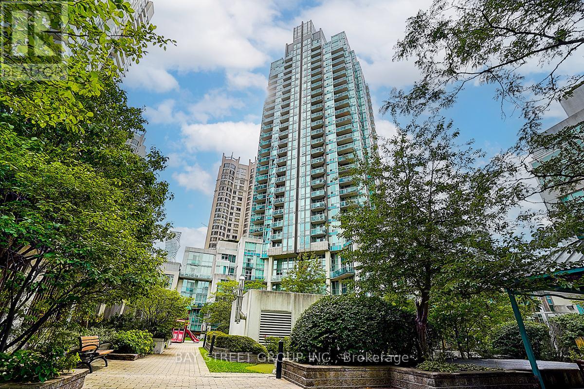 2004 - 3939 Duke Of York Boulevard, Mississauga, Ontario  L5B 4N2 - Photo 32 - W12559388