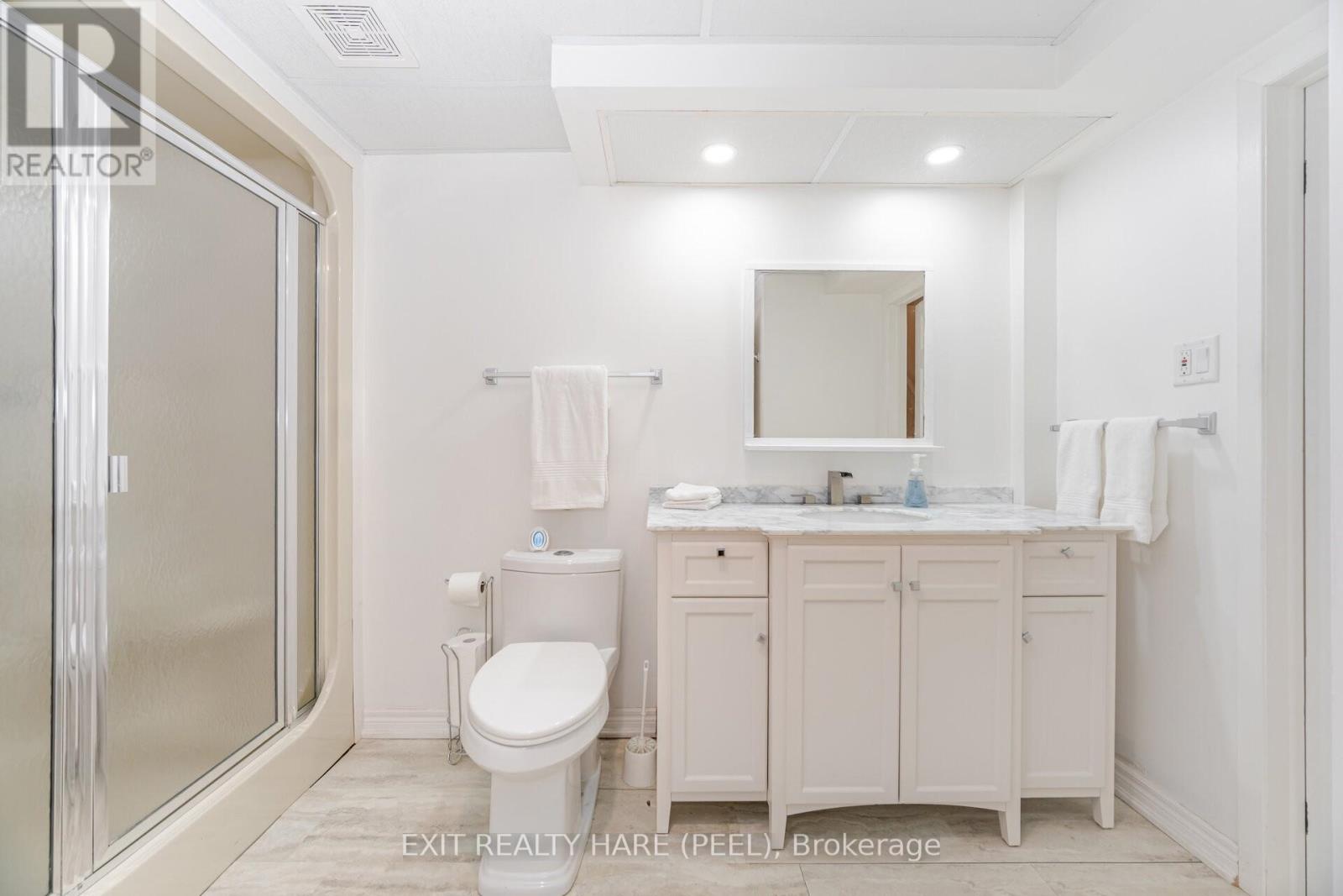 60 Esker Drive, Brampton, Ontario  L6Z 3C9 - Photo 34 - W12559392