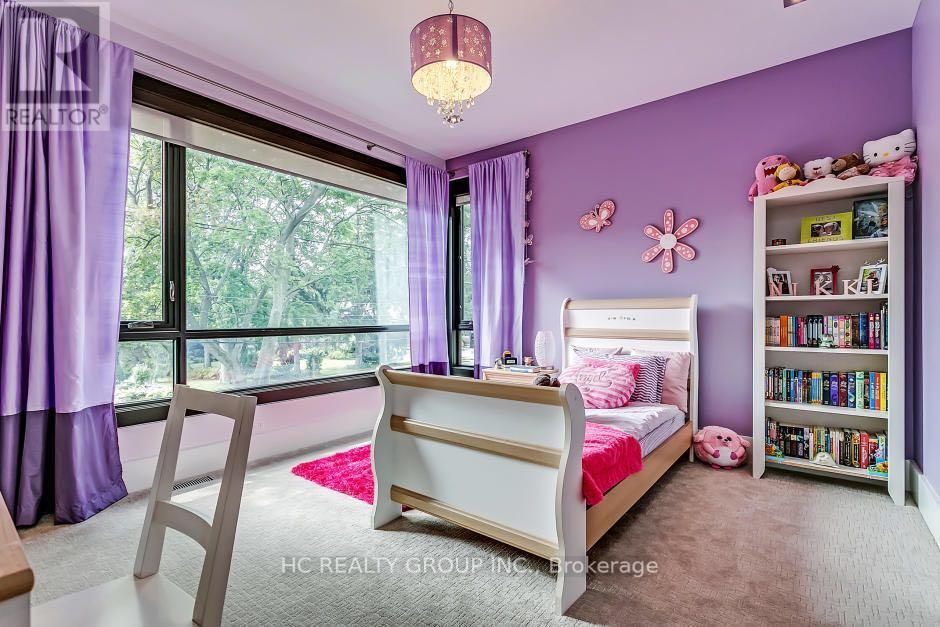 363 Morrison Road, Oakville, Ontario  L6J 4K2 - Photo 18 - W12559398