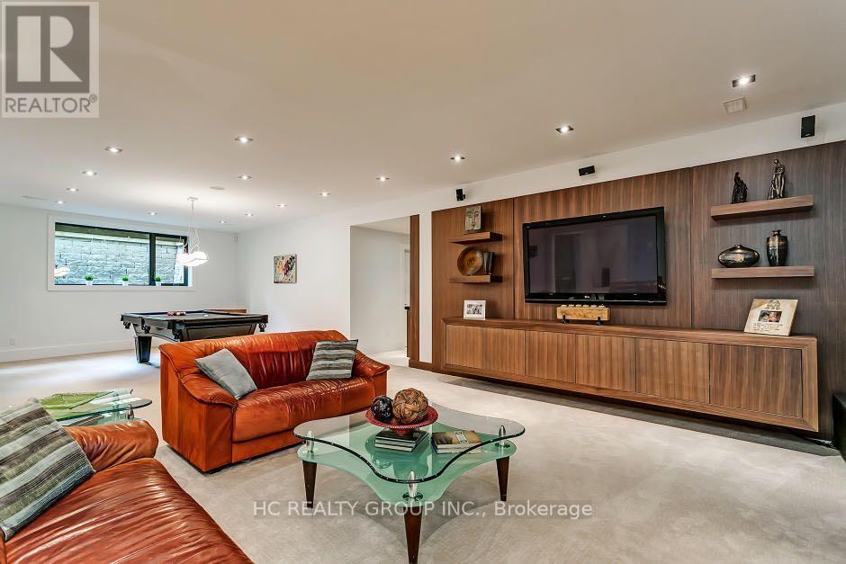 363 Morrison Road, Oakville, Ontario  L6J 4K2 - Photo 22 - W12559398