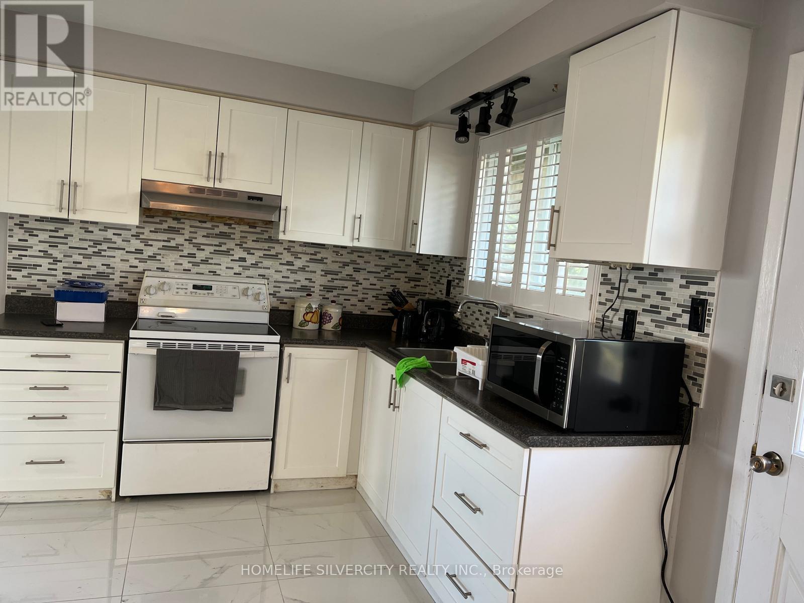 3032 Boston Mills Road, Caledon, Ontario  L7C 1R7 - Photo 10 - W12559408