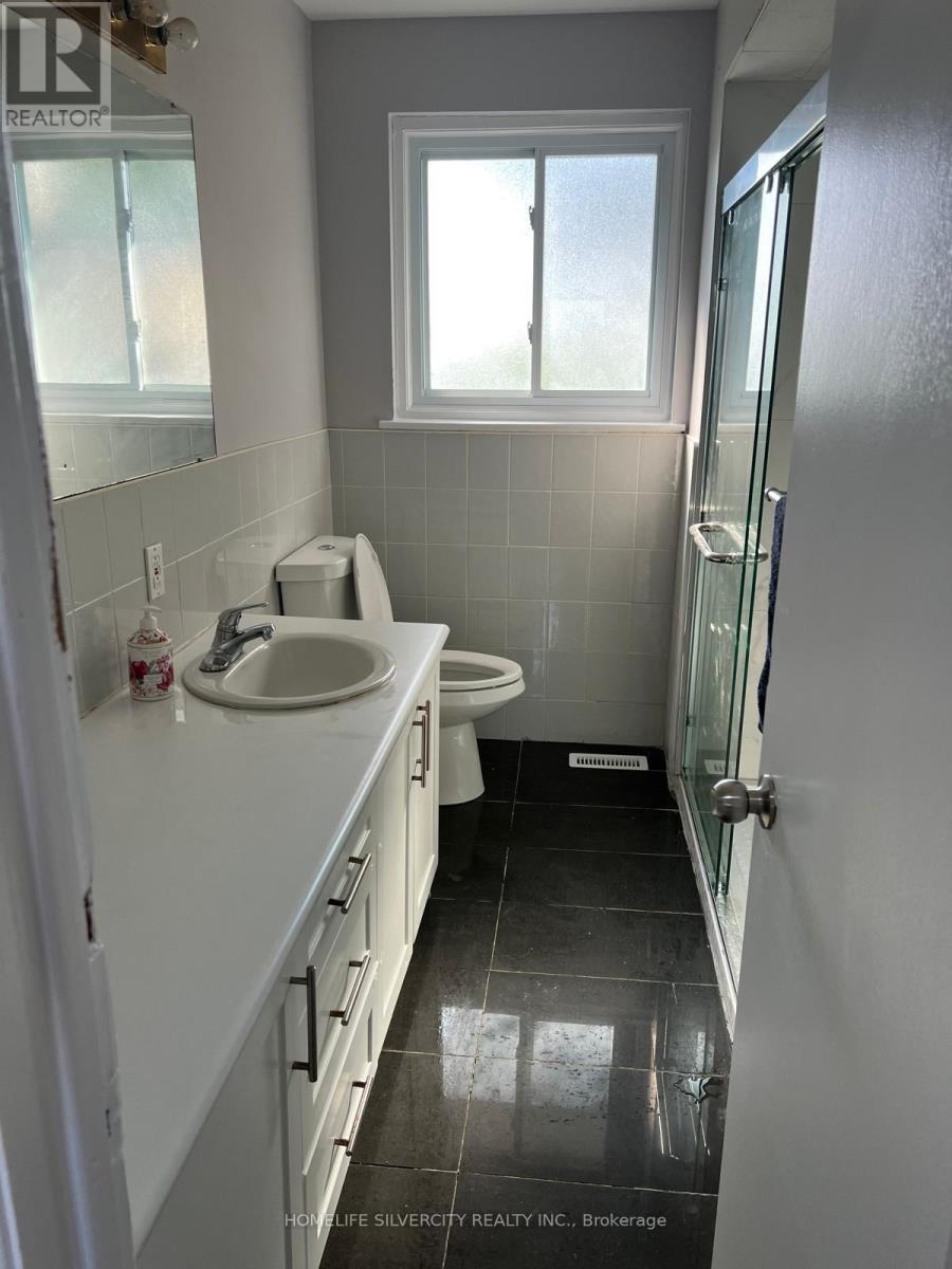 3032 Boston Mills Road, Caledon, Ontario  L7C 1R7 - Photo 4 - W12559408