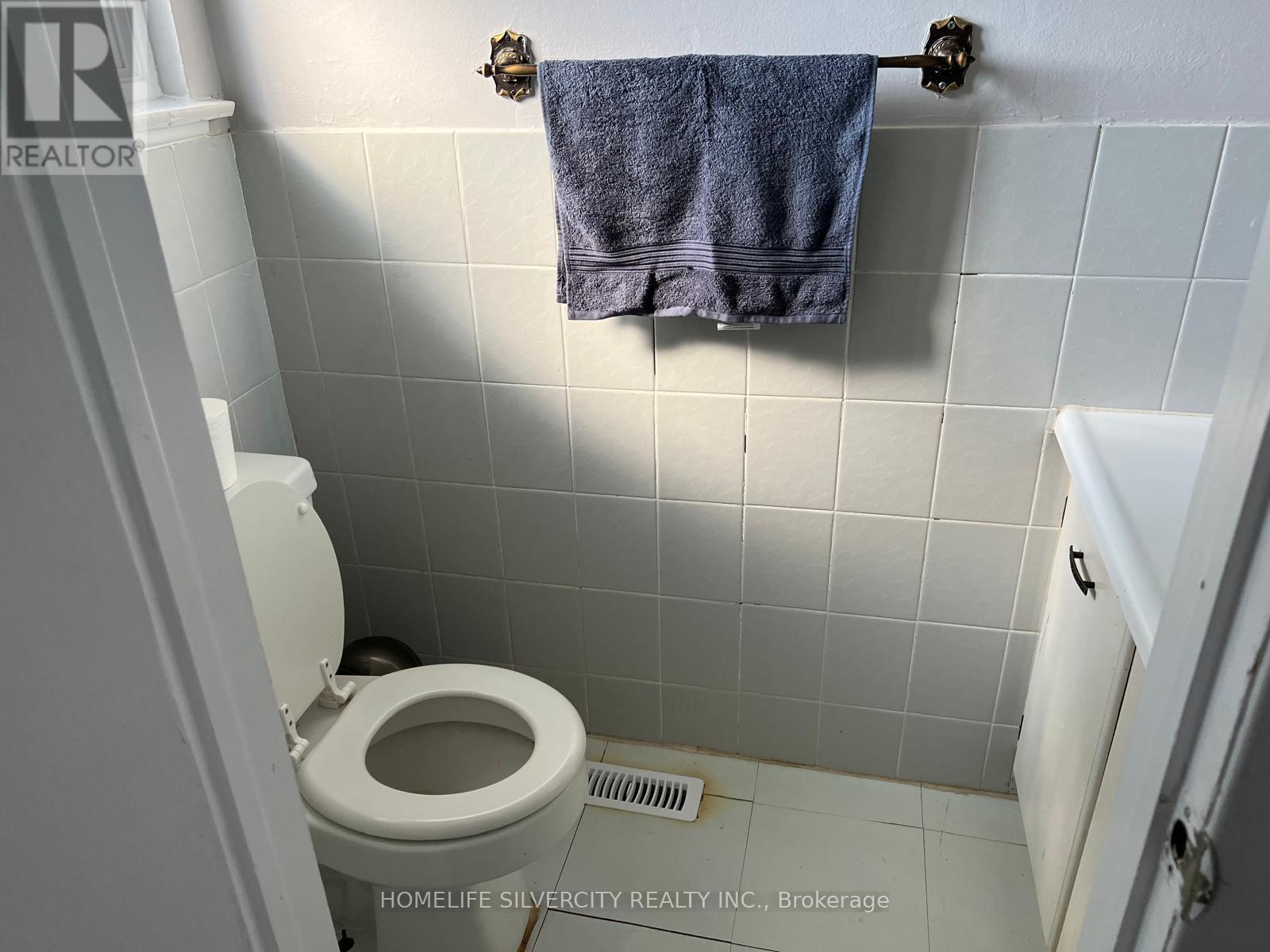 3032 Boston Mills Road, Caledon, Ontario  L7C 1R7 - Photo 7 - W12559408