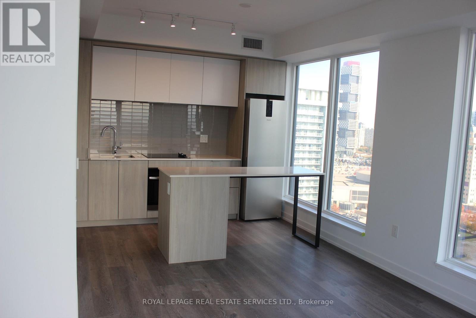 1908 - 395 Square One Drive, Mississauga, Ontario  L5B 0P6 - Photo 10 - W12559436