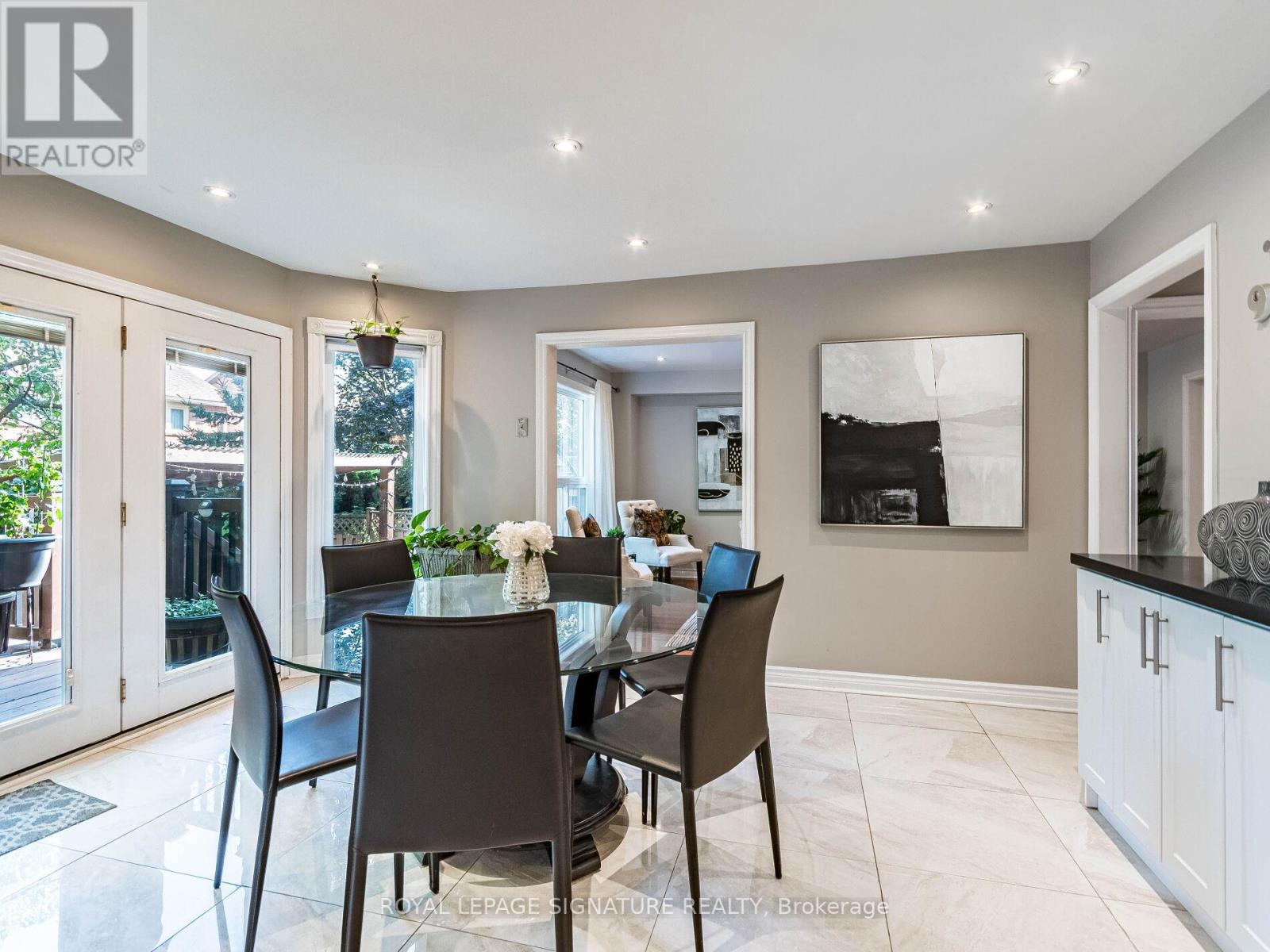 1206 Glenashton Drive, Oakville, Ontario  L6H 5L9 - Photo 10 - W12559482