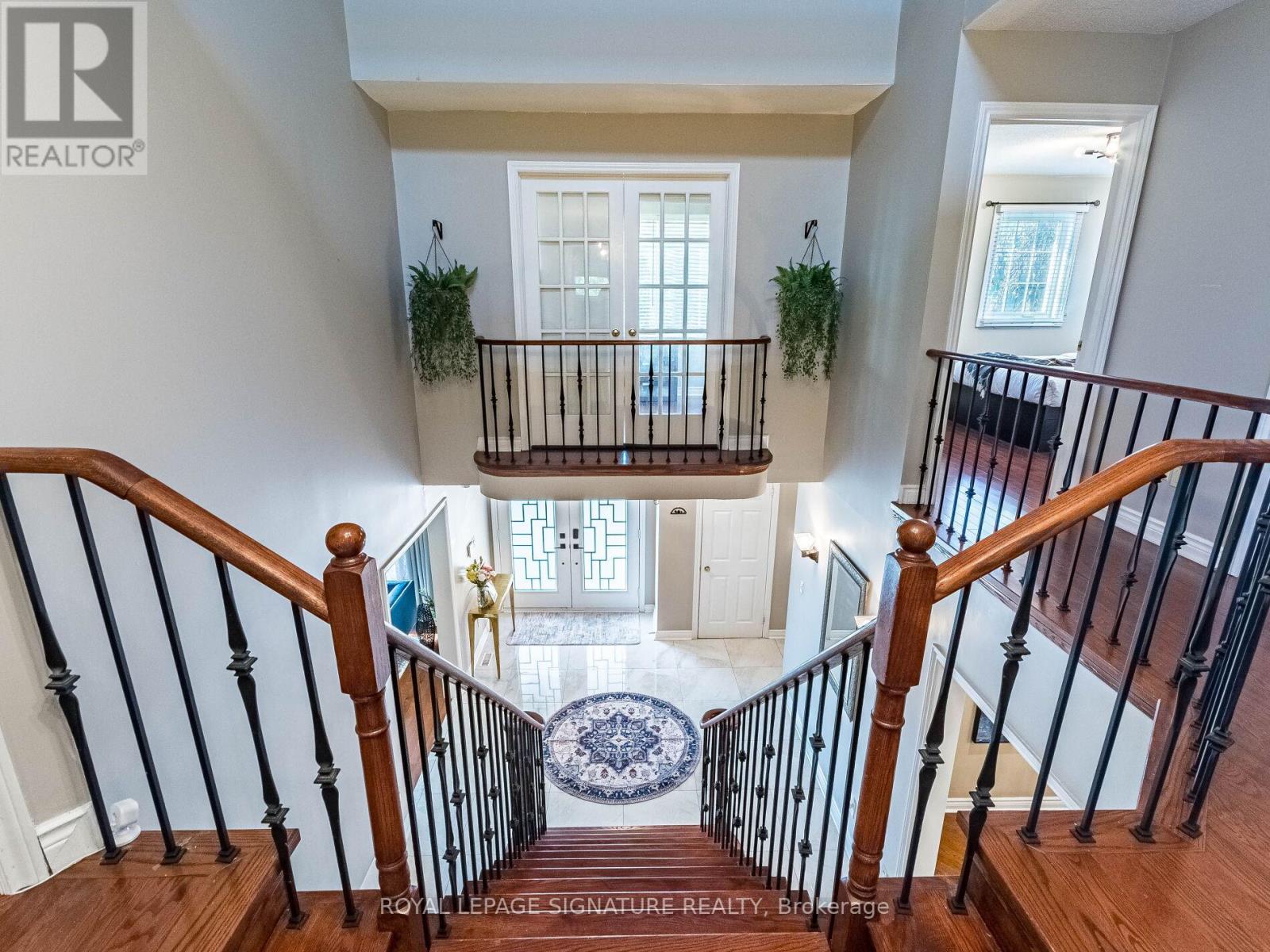 1206 Glenashton Drive, Oakville, Ontario  L6H 5L9 - Photo 18 - W12559482