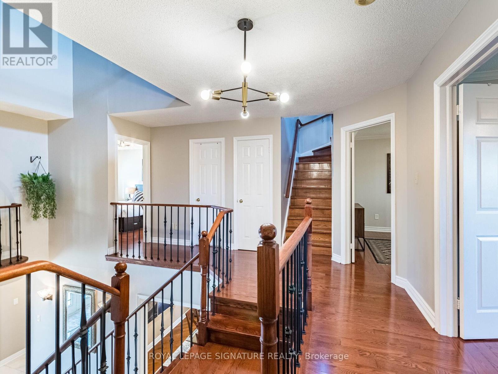 1206 Glenashton Drive, Oakville, Ontario  L6H 5L9 - Photo 20 - W12559482