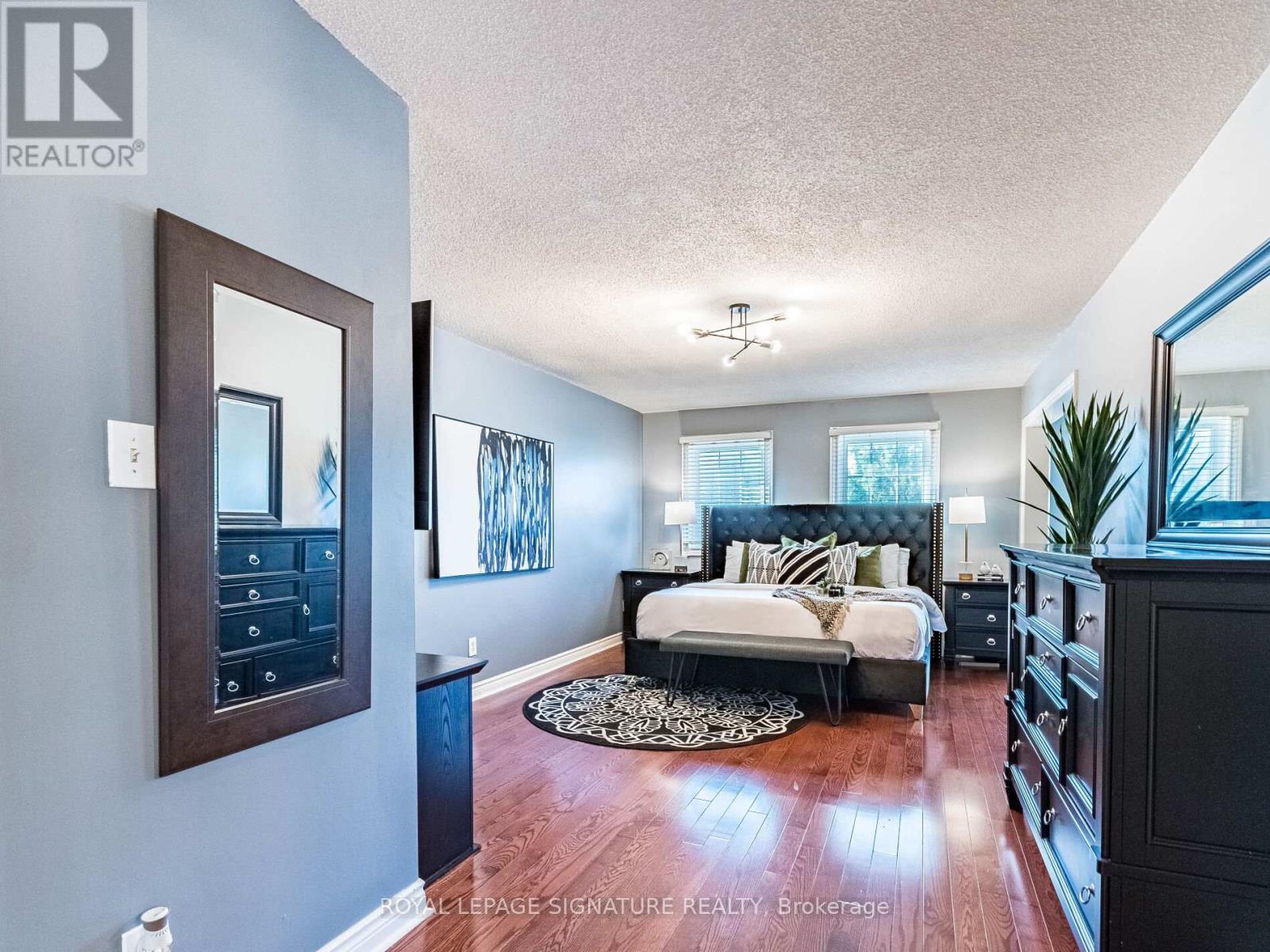 1206 Glenashton Drive, Oakville, Ontario  L6H 5L9 - Photo 21 - W12559482