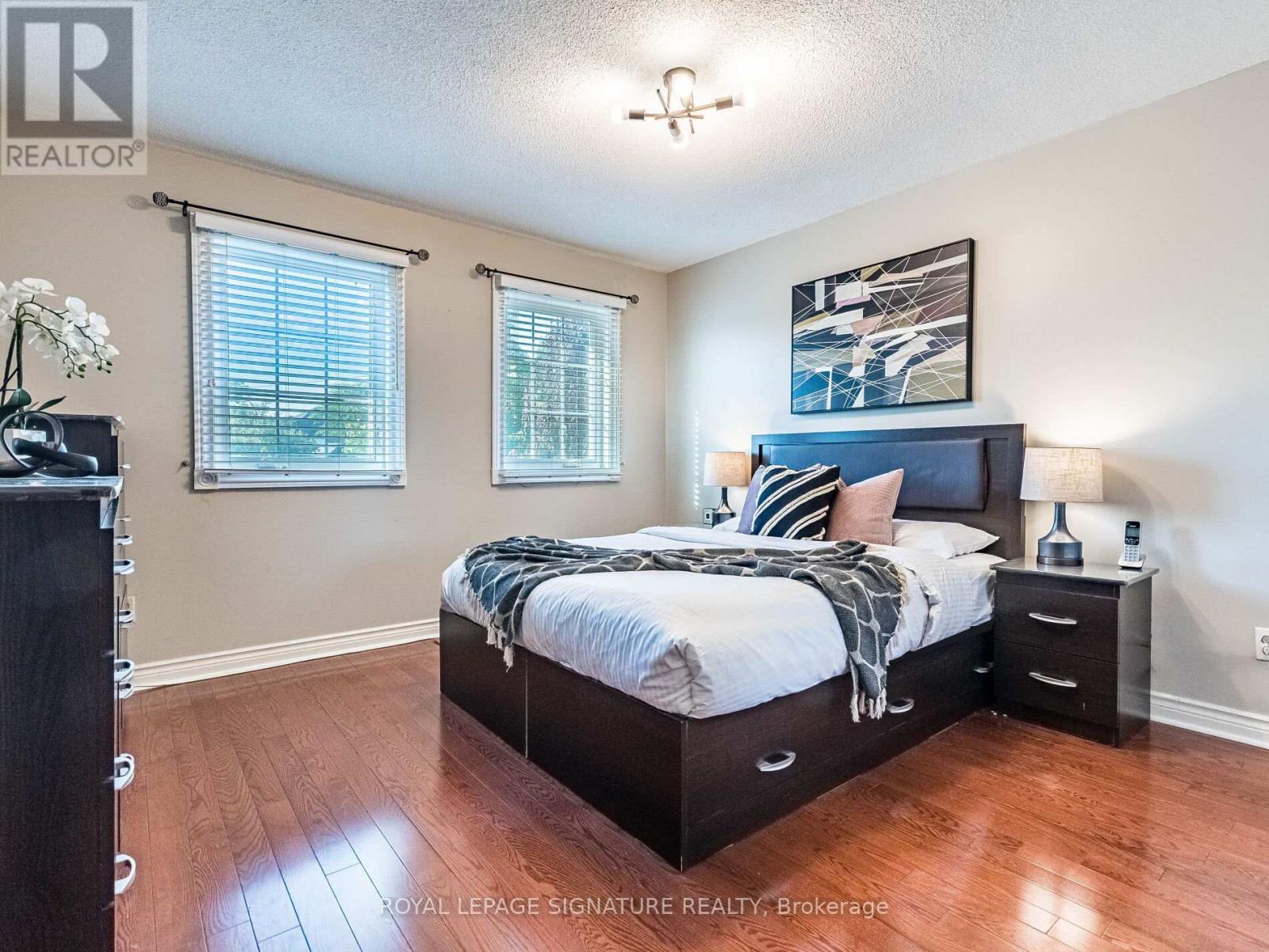 1206 Glenashton Drive, Oakville, Ontario  L6H 5L9 - Photo 26 - W12559482