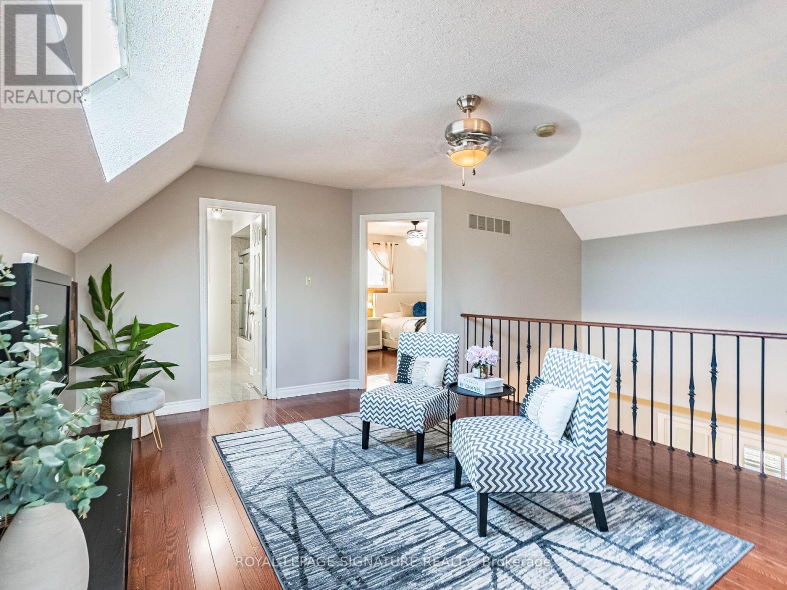 1206 Glenashton Drive, Oakville, Ontario  L6H 5L9 - Photo 31 - W12559482