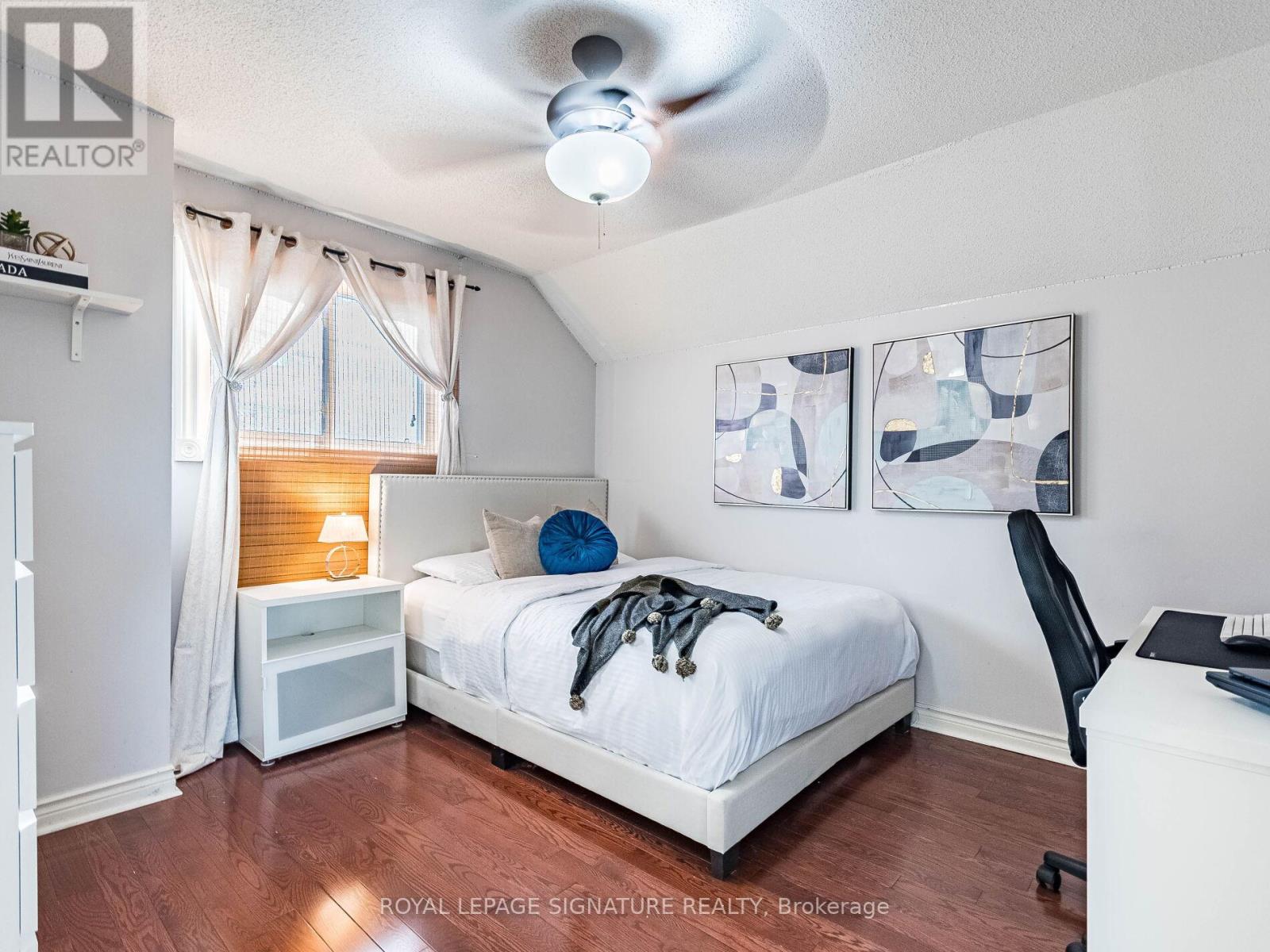 1206 Glenashton Drive, Oakville, Ontario  L6H 5L9 - Photo 32 - W12559482