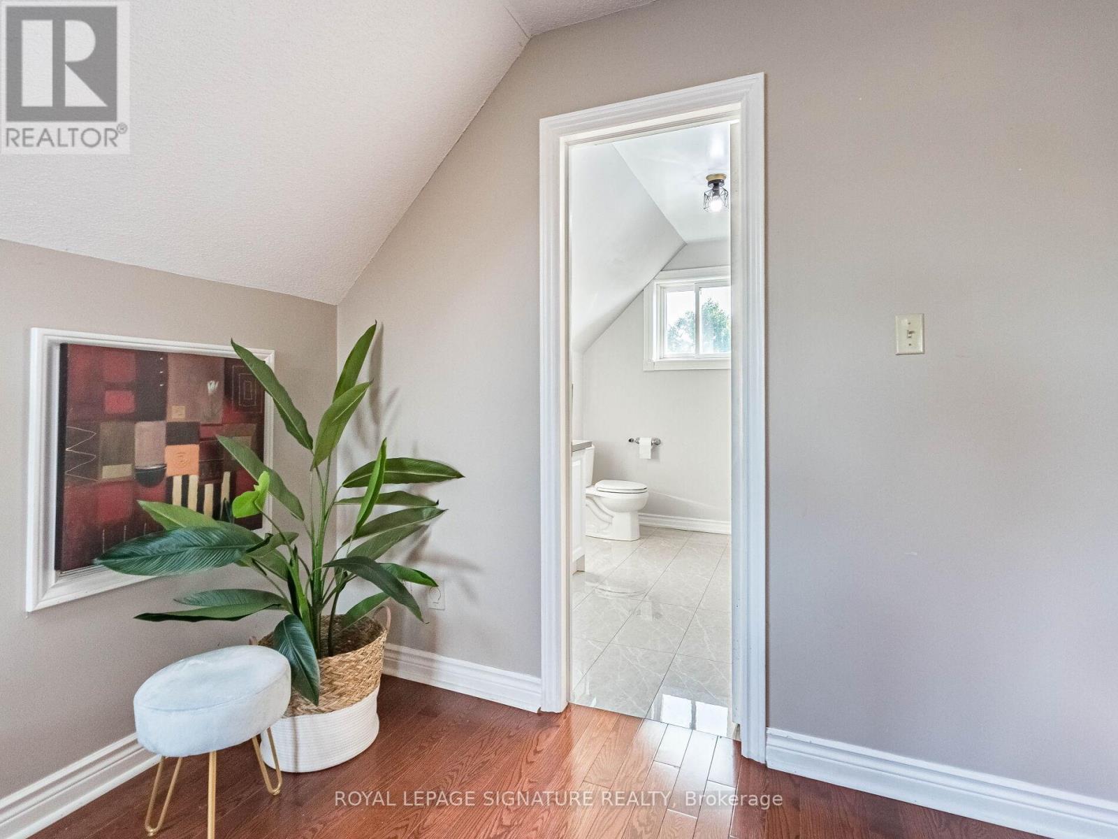 1206 Glenashton Drive, Oakville, Ontario  L6H 5L9 - Photo 35 - W12559482